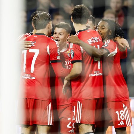 Benfica Resurge en la Champions: 2-0 y una Semilla de Esperanza para Mourinho