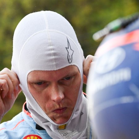 Ott Tänak Lidera el Rally de Arabia Saudí: ¿Podrá Conseguir la Victoria en su Última Prueba del WRC?