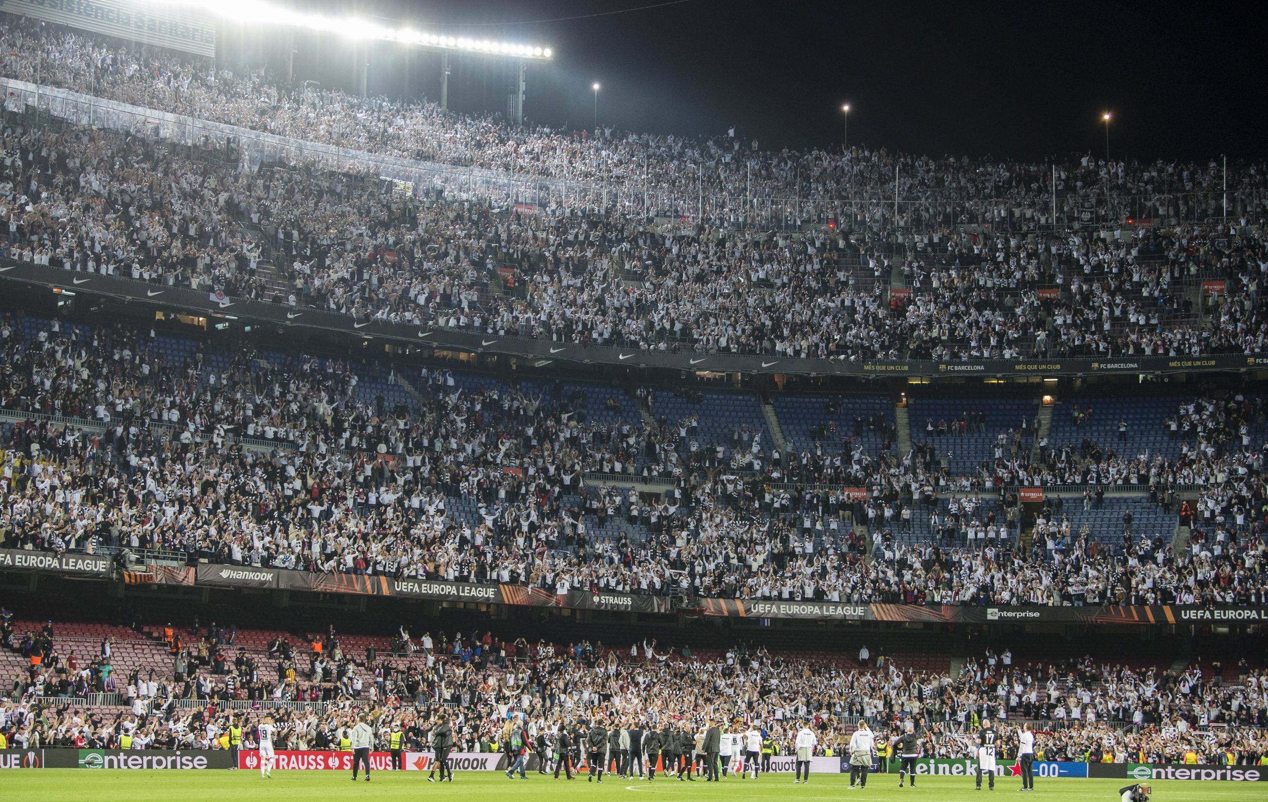 FC Barcelona: 5 Medidas para Evitar una Invasión de Aficionados del Eintracht en la Champions League