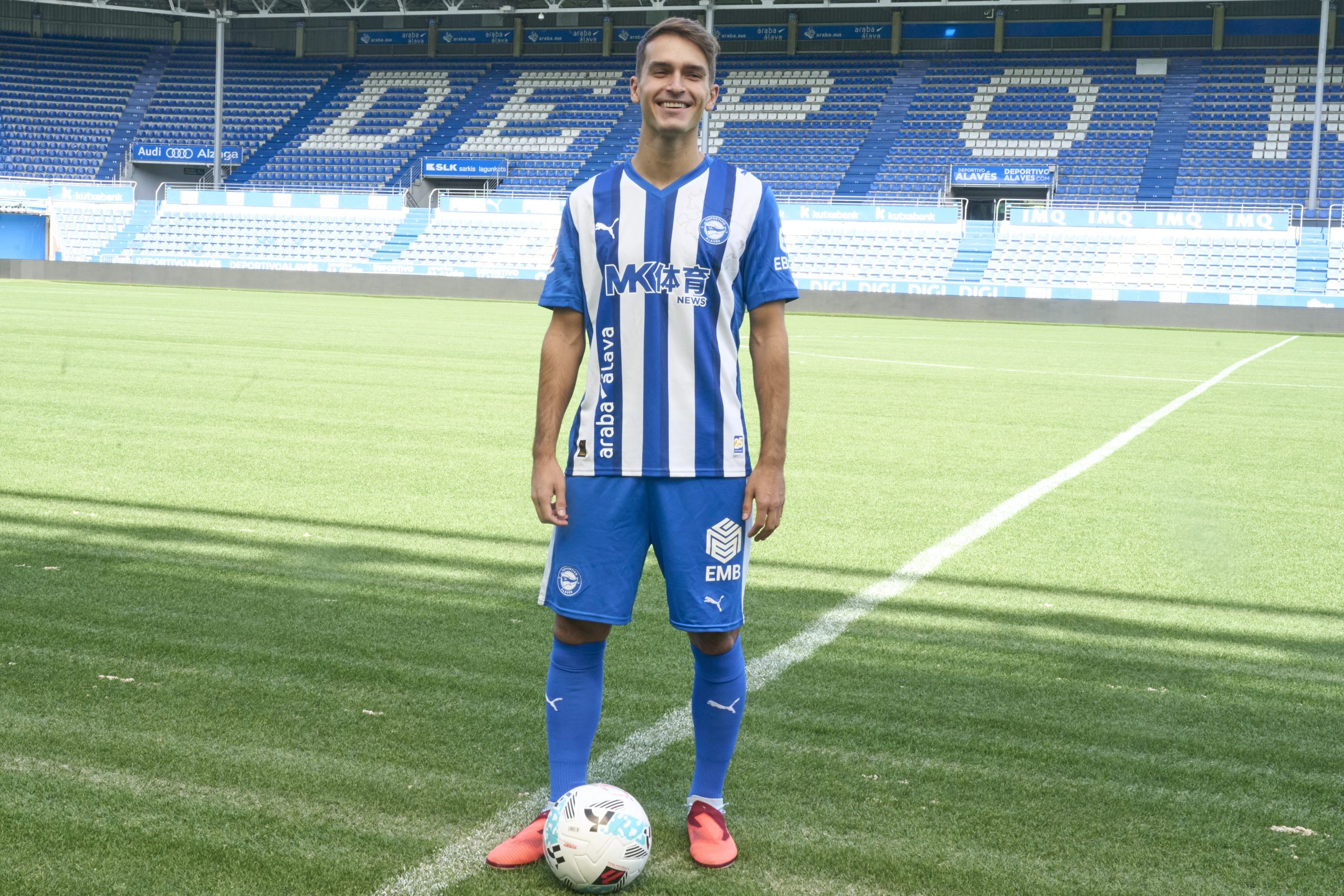 Denis Suárez: El Impacto de un Futbolista Joven y Económicamente Exitoso en el Deporte Español