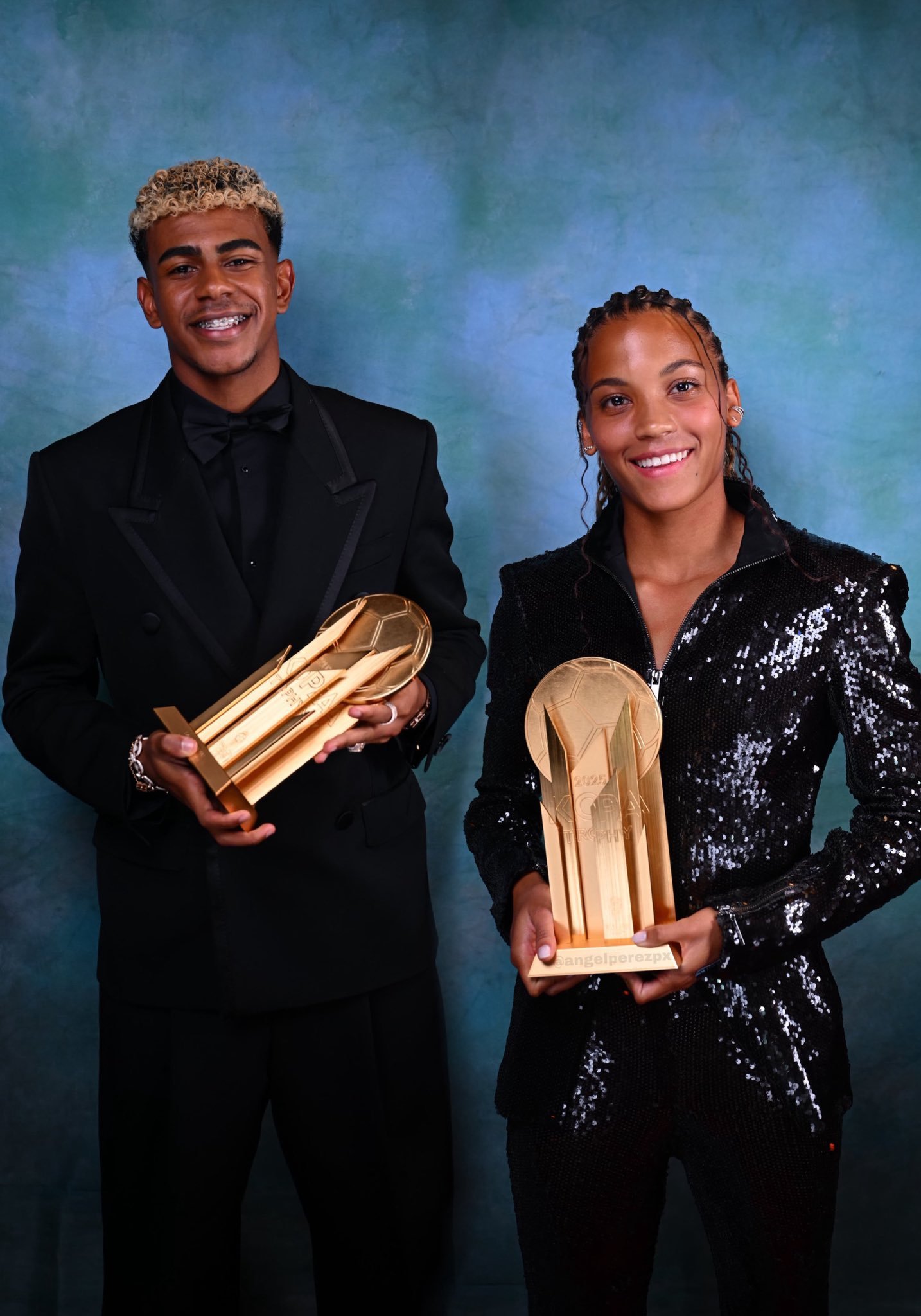 Los Brillantes Talentos del Fútbol Juvenil: Vicky López y Lamine Yamal Triunfan en los Premios IFFHS 2025