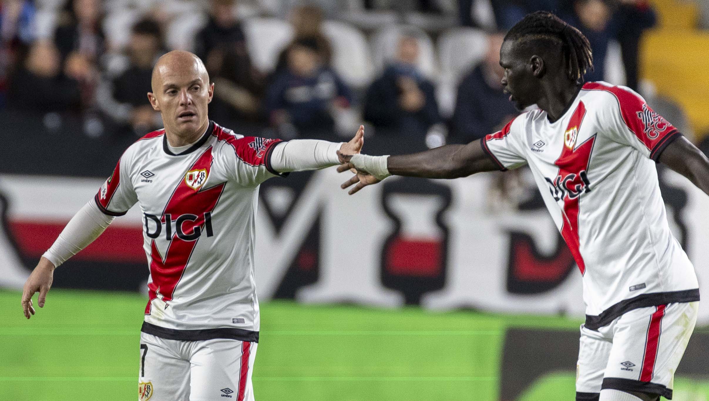 Rayo Vallecano Asegura su Pasaje a Octavos de Final en un Enfrentamiento Épico Contra el Drita