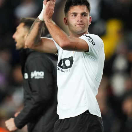 Rayo Vallecano vs Valencia: La Lucha por la Réplica en un Clásico de Emoción y Necesidad