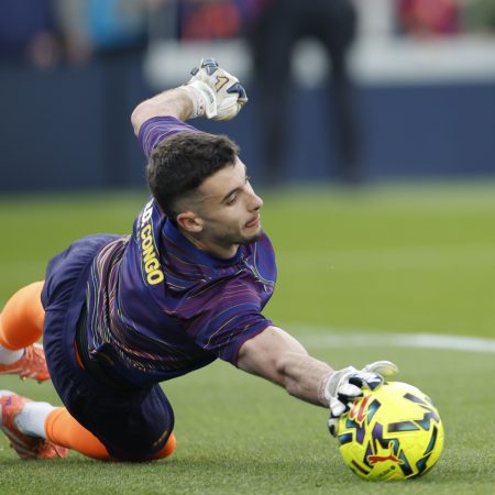 Joan García: El Guardián del Barcelona que Transforma el Juego y los Números en 5 Claves