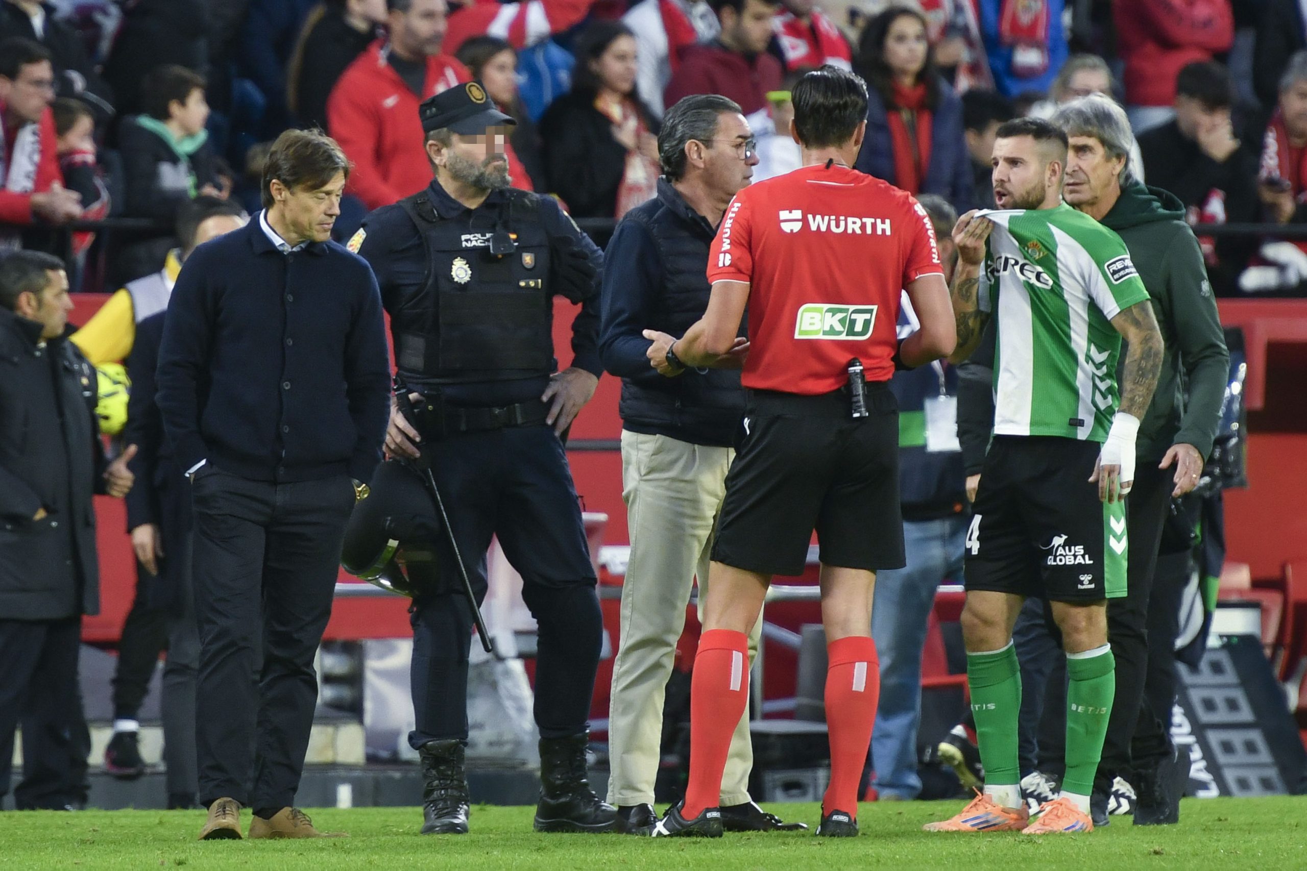 692c8166ef75f scaled