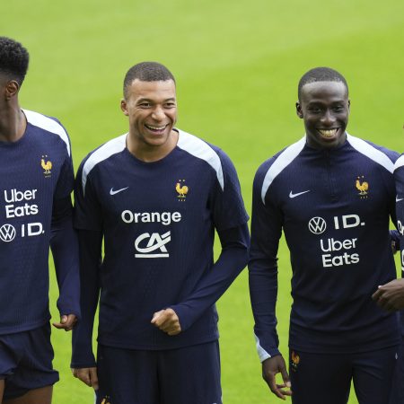 Los Fétidos Comentarios de Tomás Roncero: ¡¿El Futuro del Real Madrid en Manos de Gimnastas?!