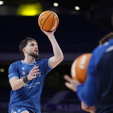 Sergi García: fin de la cesión de dos meses en el Burgo y un refuerzo puntual que no logró asegurar minutos