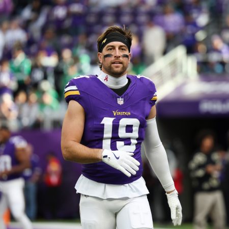 Los Pittsburgh Steelers Refuerzan su Offensiva: Adam Thielen y Asante Samuel se Unen al Equipo