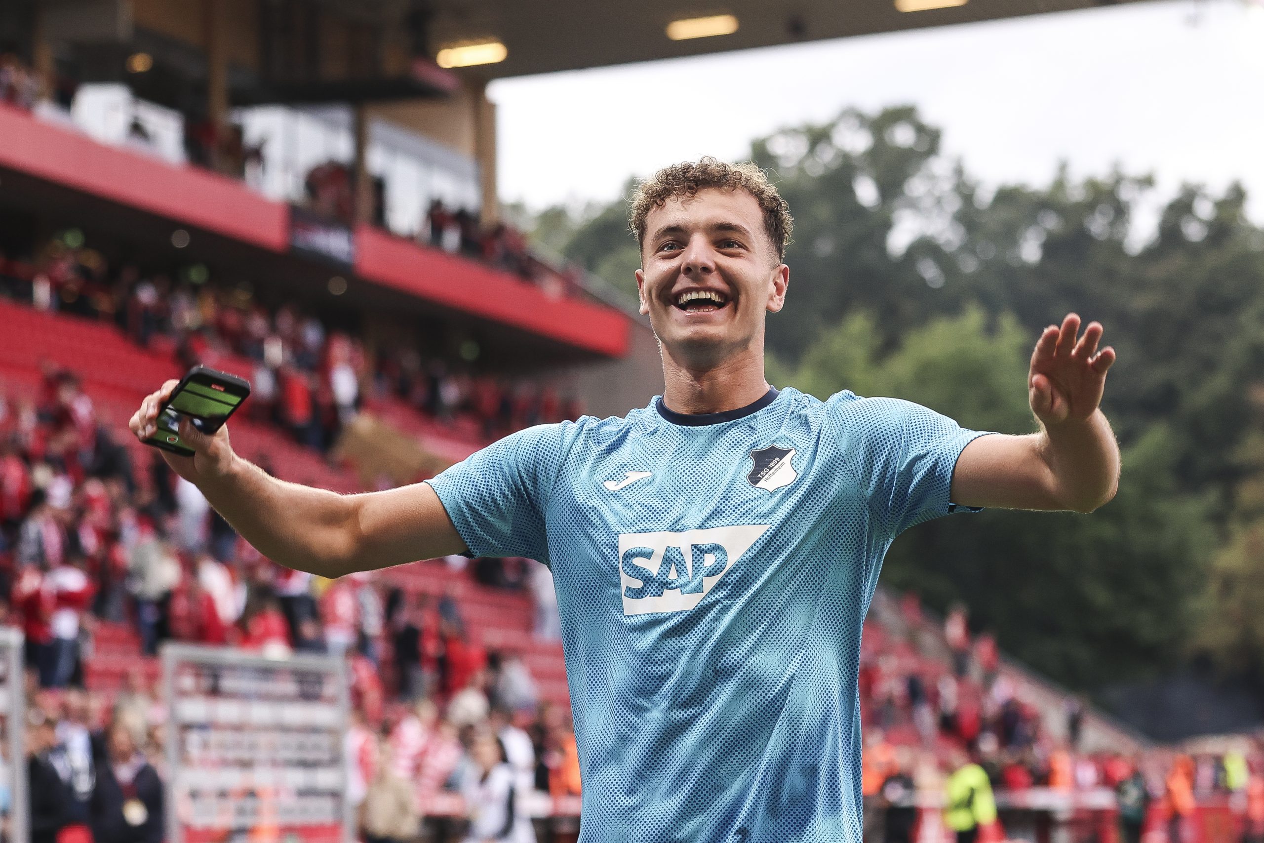 69300ef0aceb7 scaled