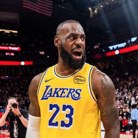 LeBron James: La Leyenda de la NBA Nos Sorprende Con Su Última Jugada Magistral