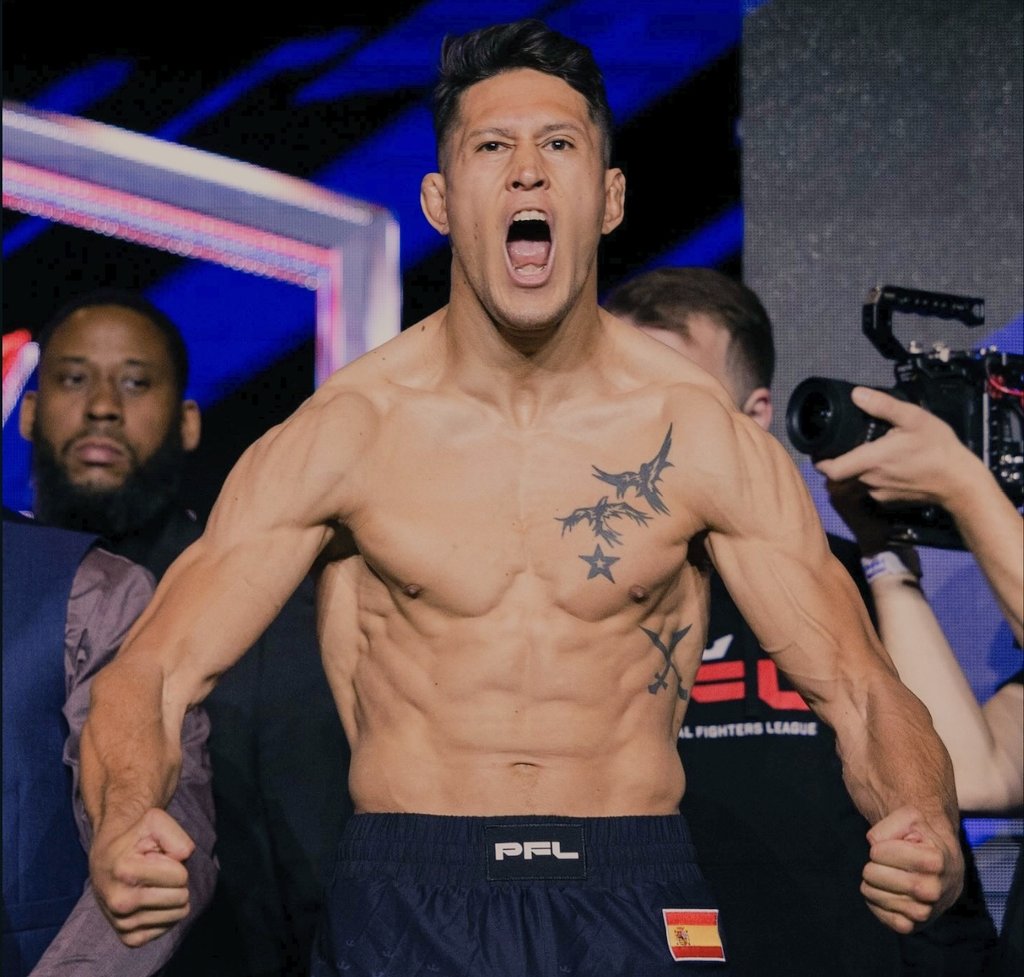 Gino Van Steenis Regresa con Fuerza: ¡Triunfo por KO en WAR 8 y Mirada Fija en PFL Madrid!