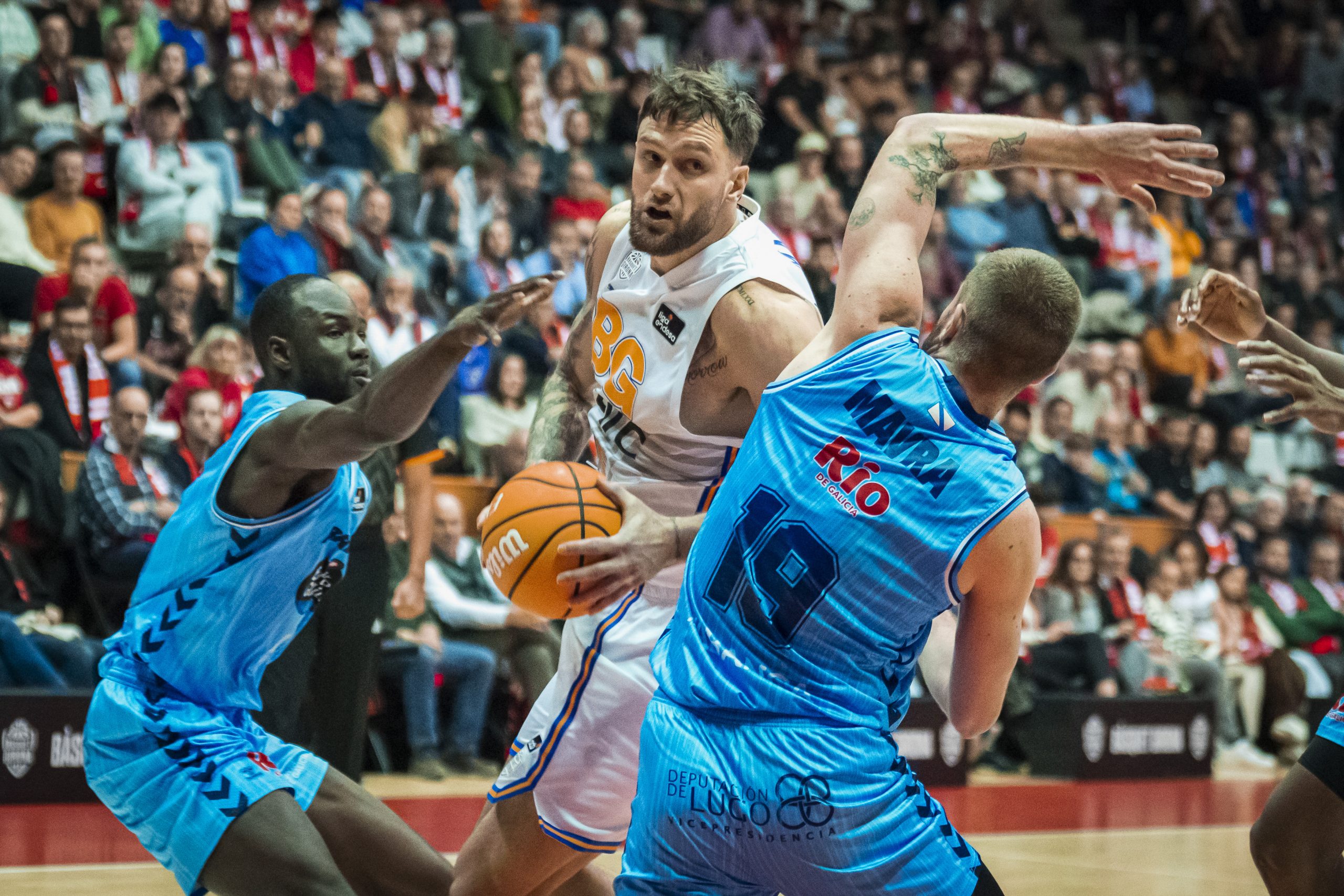 El Bàsquet Girona Arrolla al Río Breogán: Un 103-80 que Da Esperanza a la Liga
