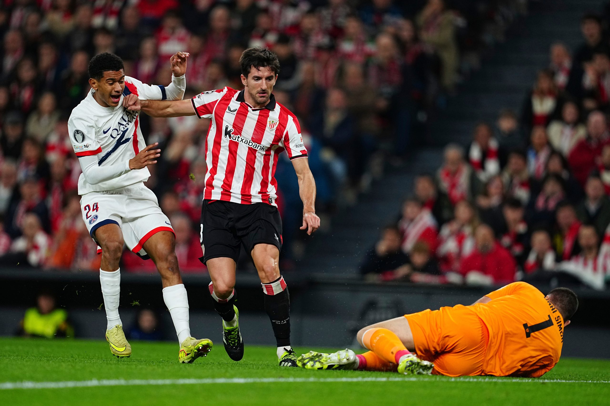 Unai Simón: El Guardián Imbatible que Detuvo al PSG en un Empate Épico