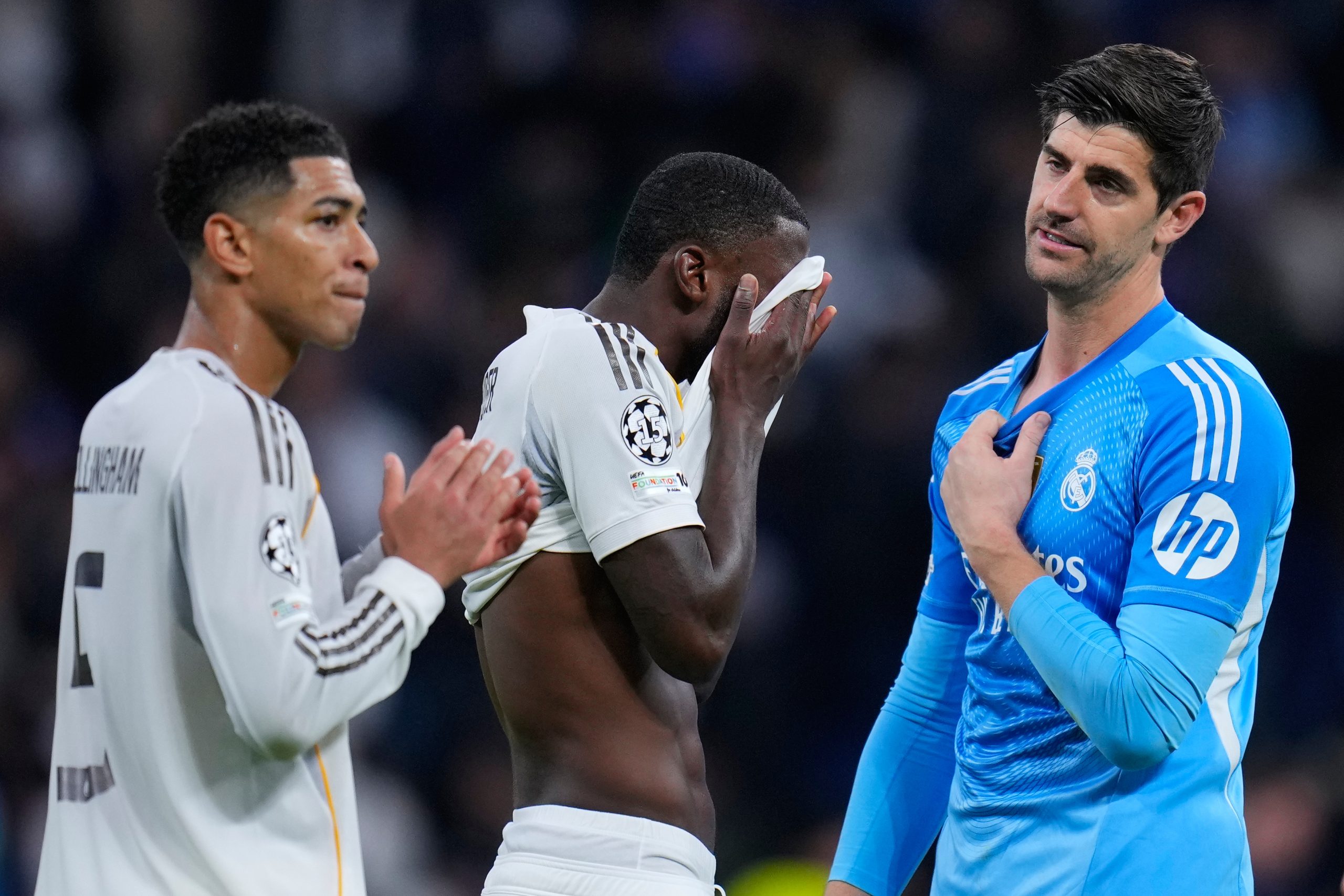 Courtois Refuerza Su Compromiso con el Real Madrid Tras Derrota ante el Manchester City: ¿Qué Siguientes Pasos Tomará el Equipo?