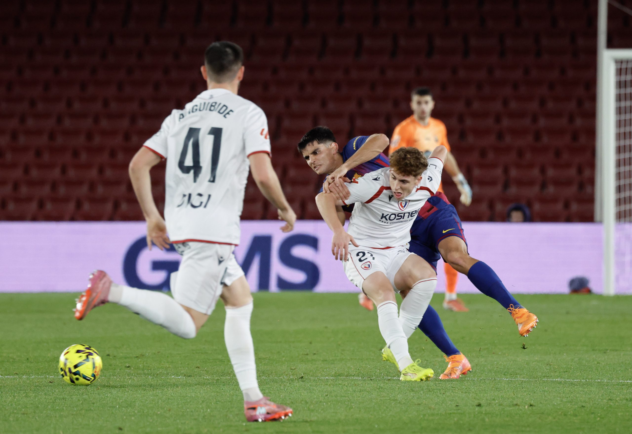 Gerard Martín, el Joven Central del Barça, Resalta la Victoria ante Osasuna: 