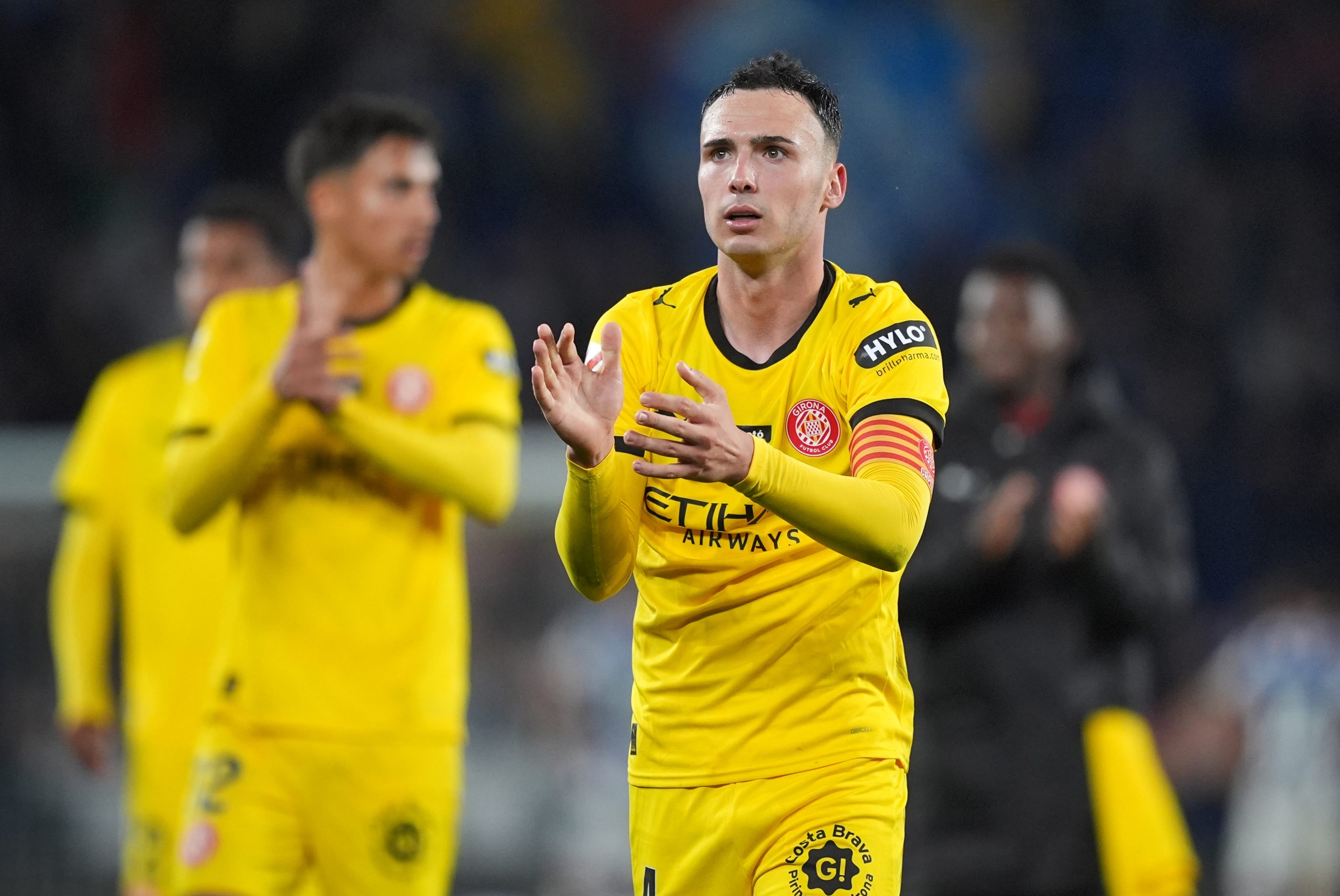 Arnau Martínez: El joven talento del Girona que marca un hito con sus 100 partidos en Primera División