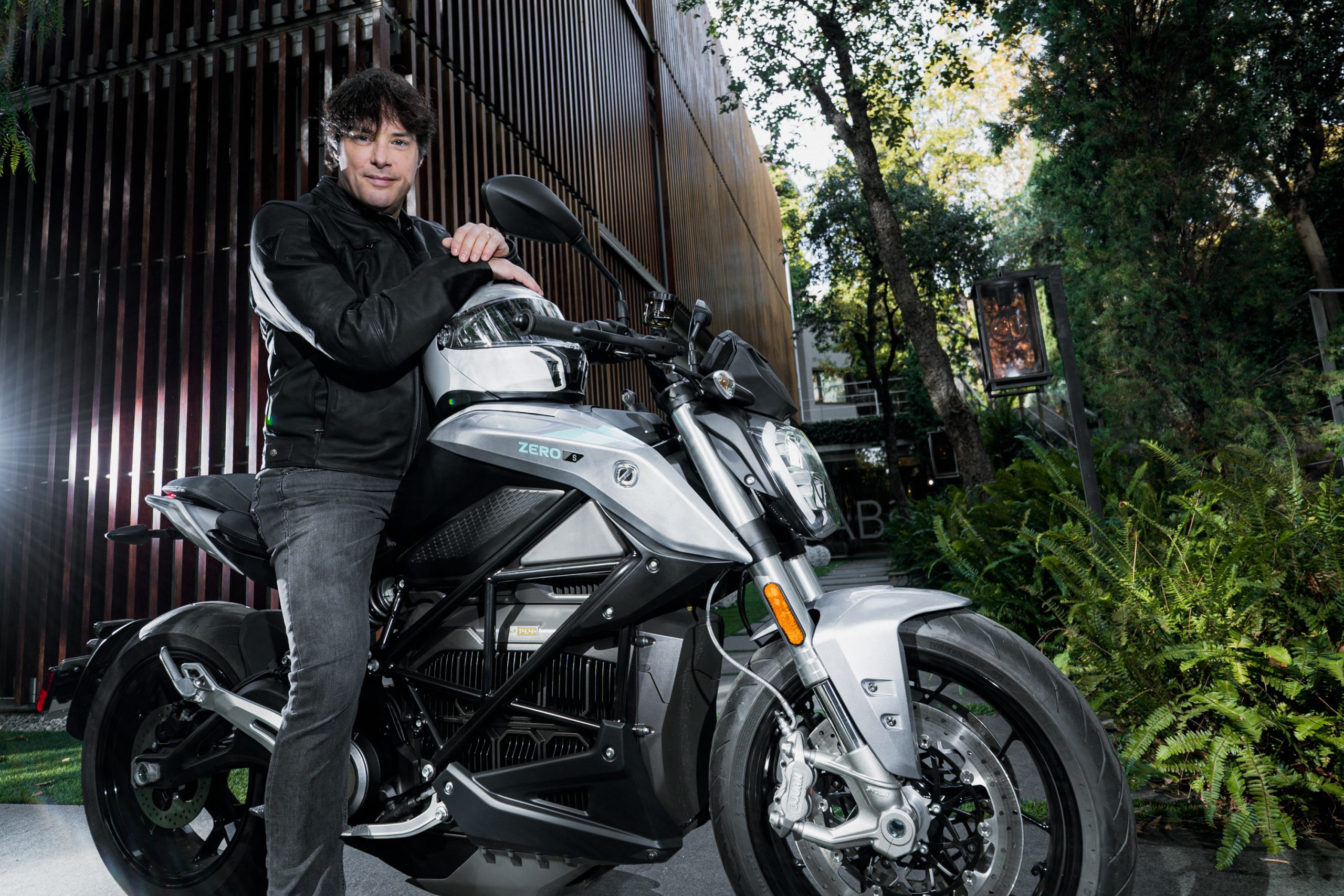 Jordi Cruz: La Revolución de la Movilidad Eléctrica en Barcelona y Su Compromiso con el Planeta