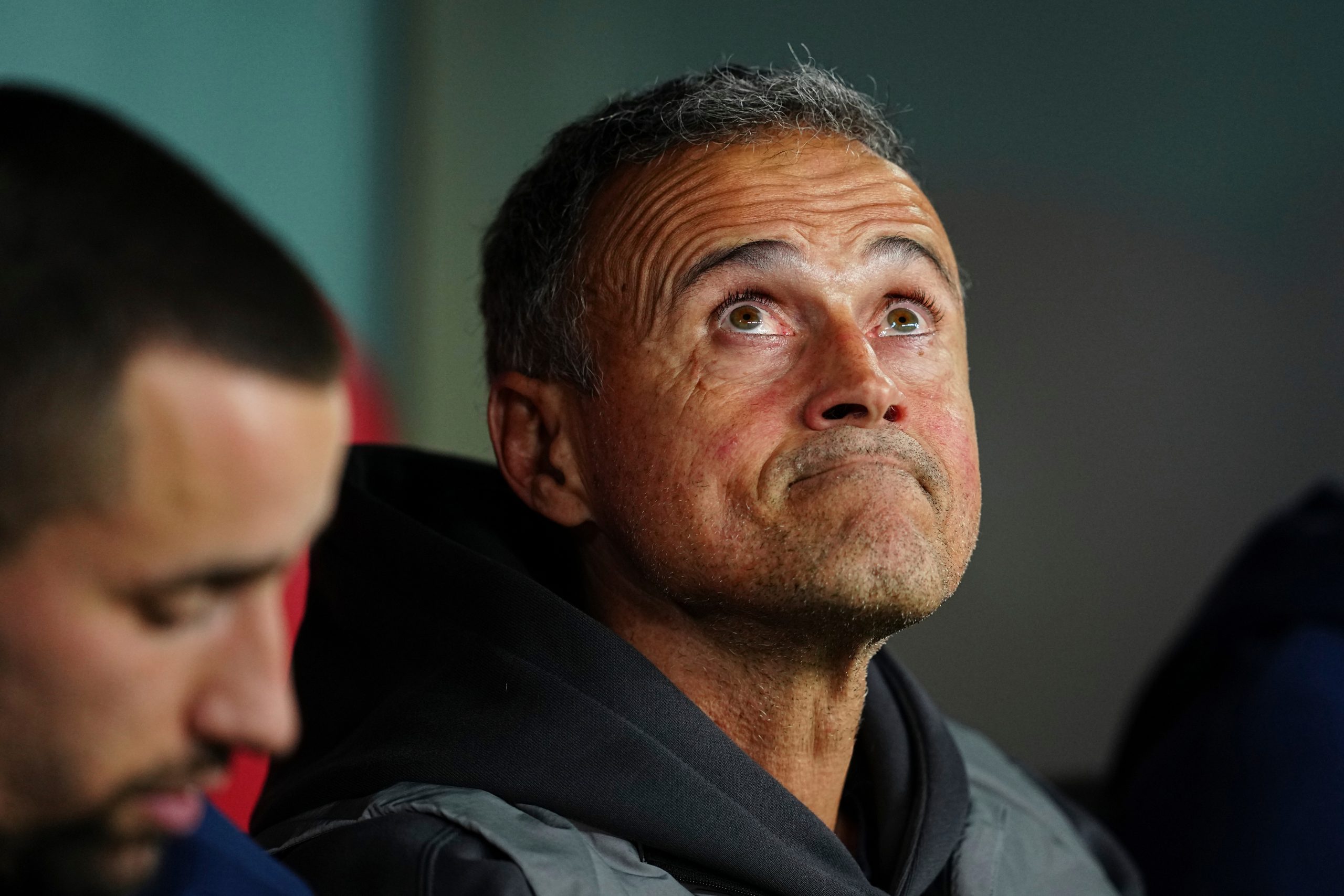 La Subasta Solidaria de AFE: ¡Casi 8.000 Euros para Ayudar a Niños con Cáncer!