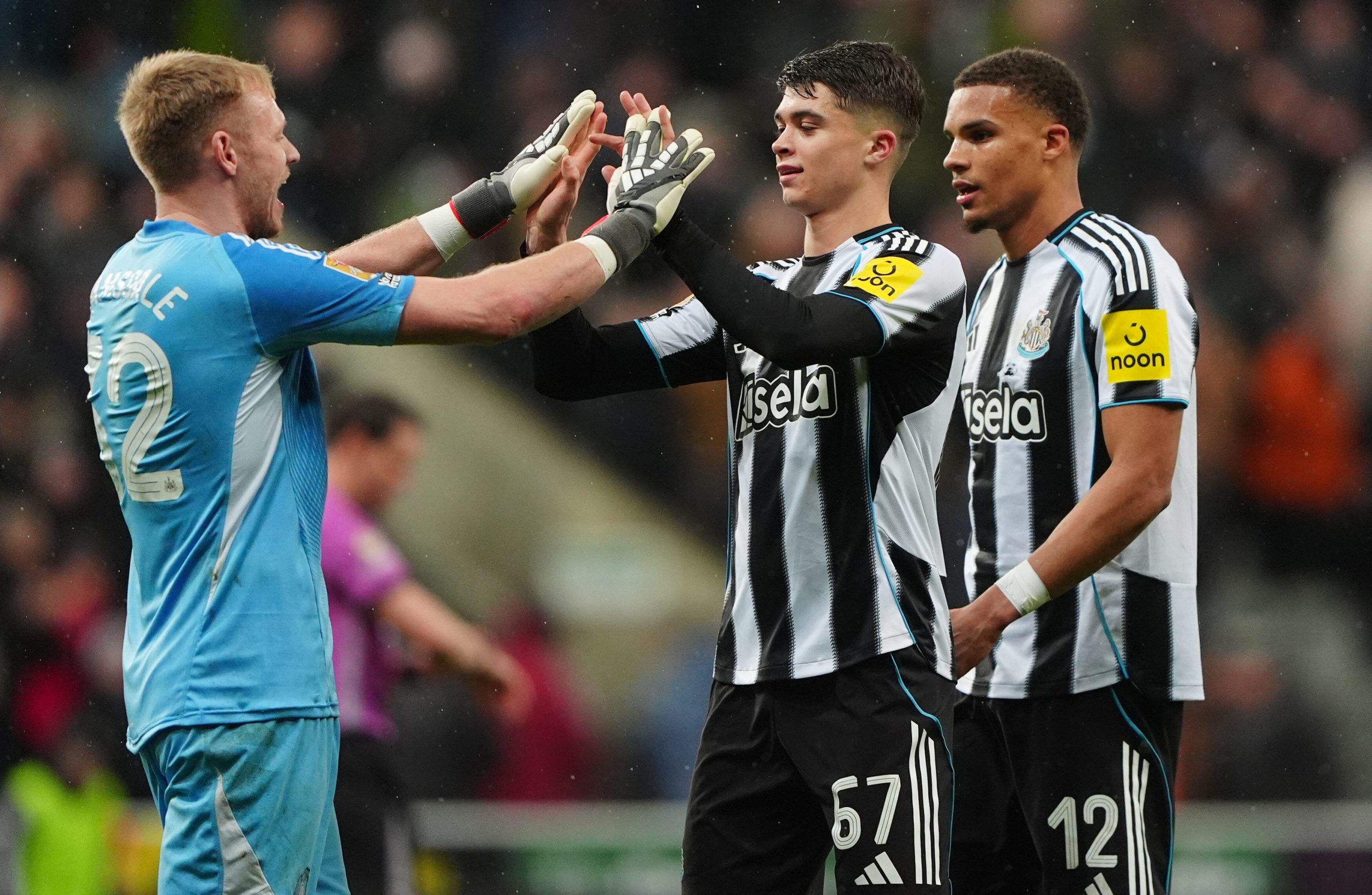 El Newcastle y su Mágica Clasificación: 1 Gol en el Último Suspiro para Alcanzar las Semifinales de la Copa de la Liga