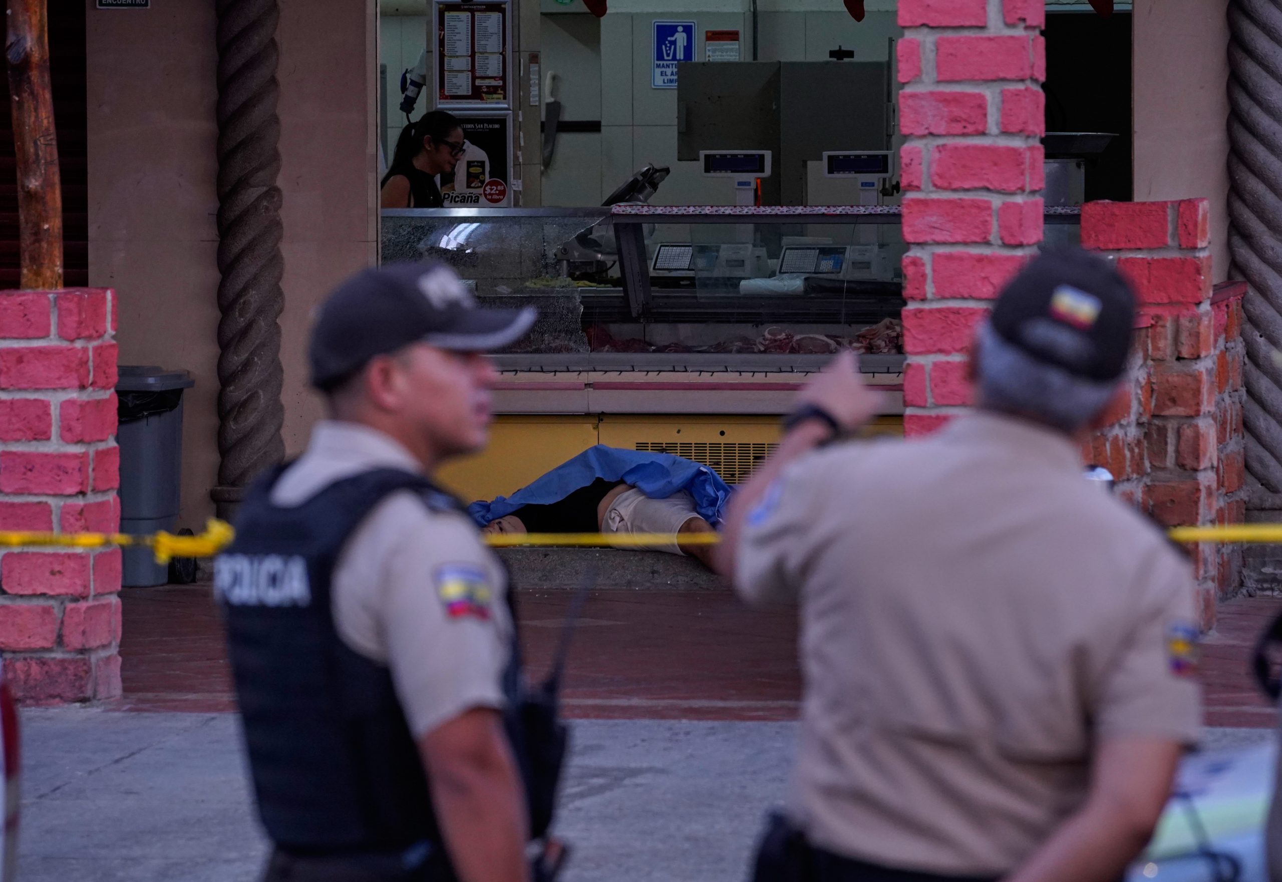 La Trágica Muerte de Mario Pineida: Cinco Claves Sobre el Asesinato de un Ícono del Fútbol Ecuatoriano