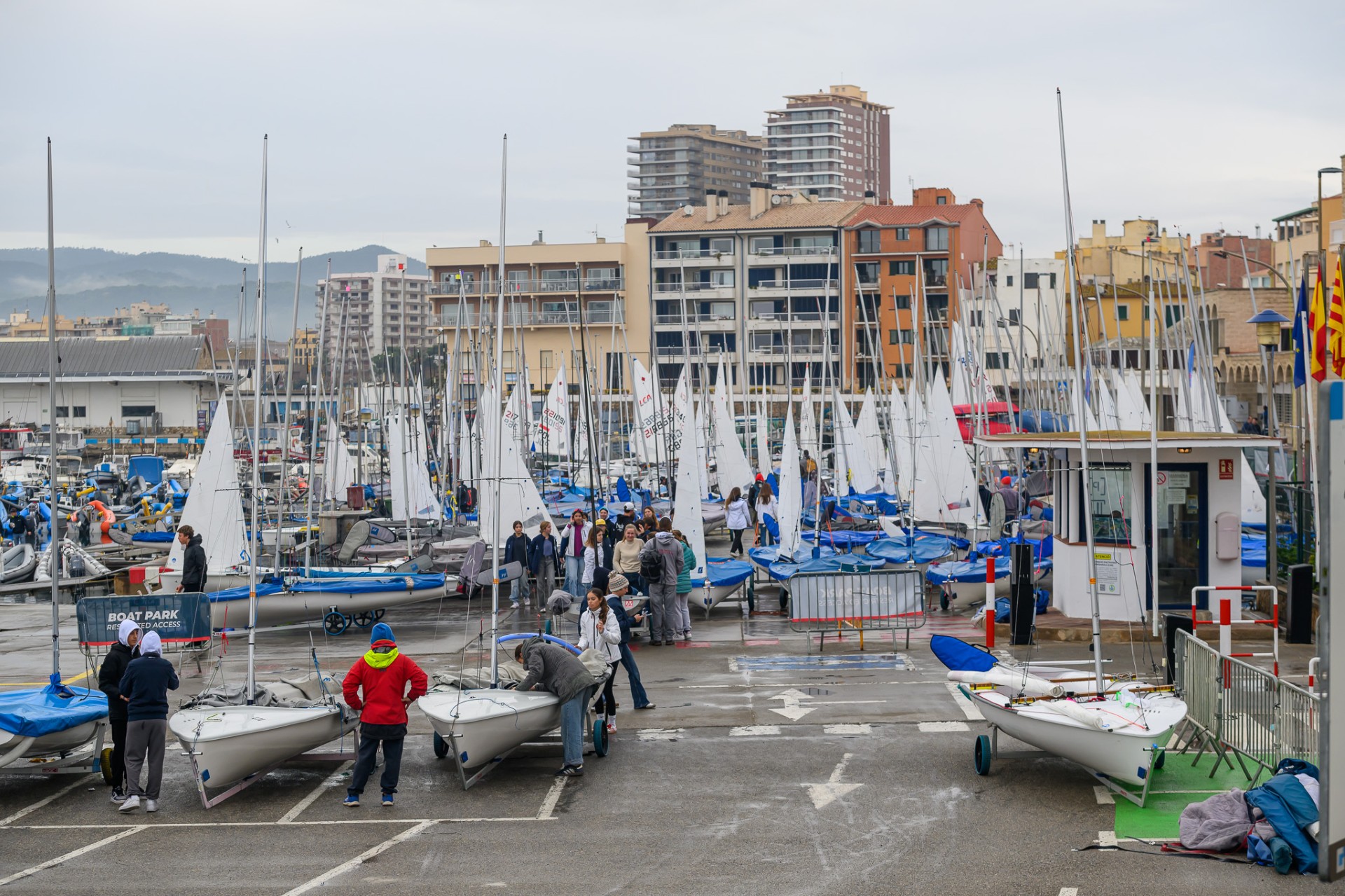 49ª Palamós Christmas Race: Comienzo complicado sin vientos y con esperanzas renovadas