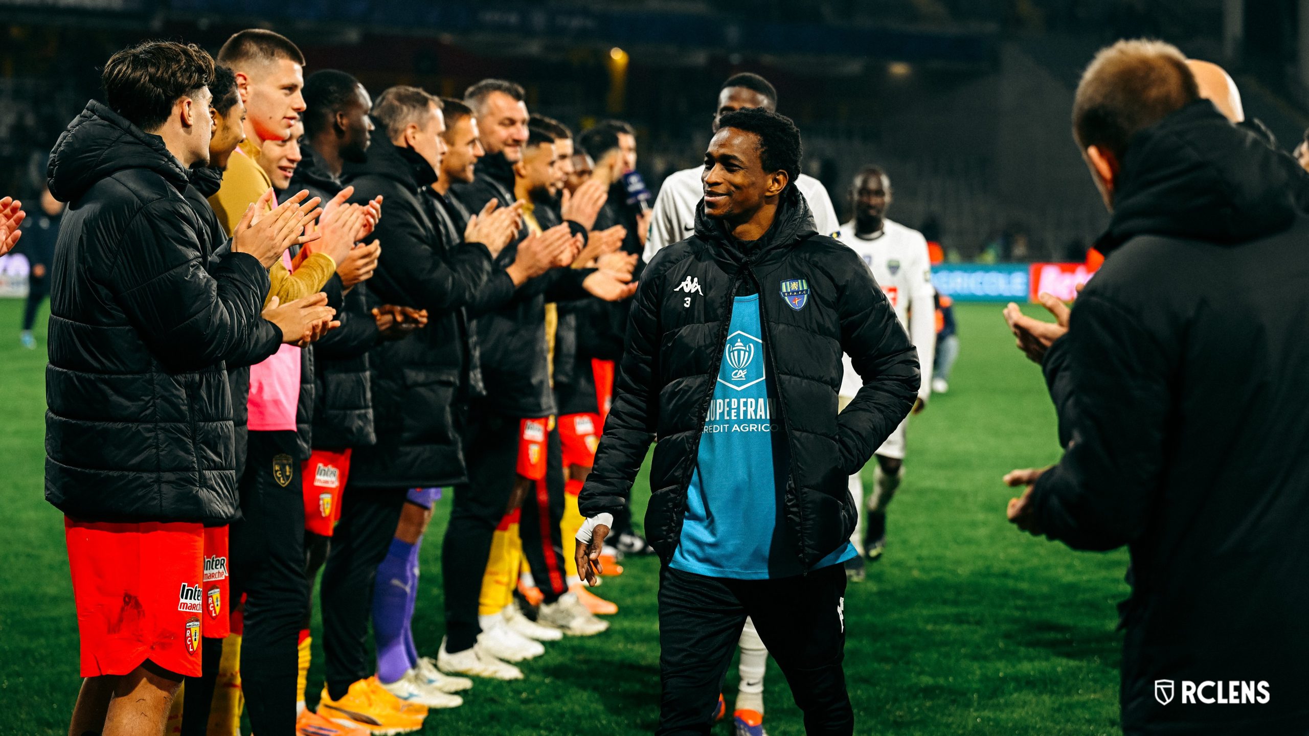 Las sorpresas de la Copa de Francia: Lens y Angers avanzan a dieciseisavos tras emocionantes partidos