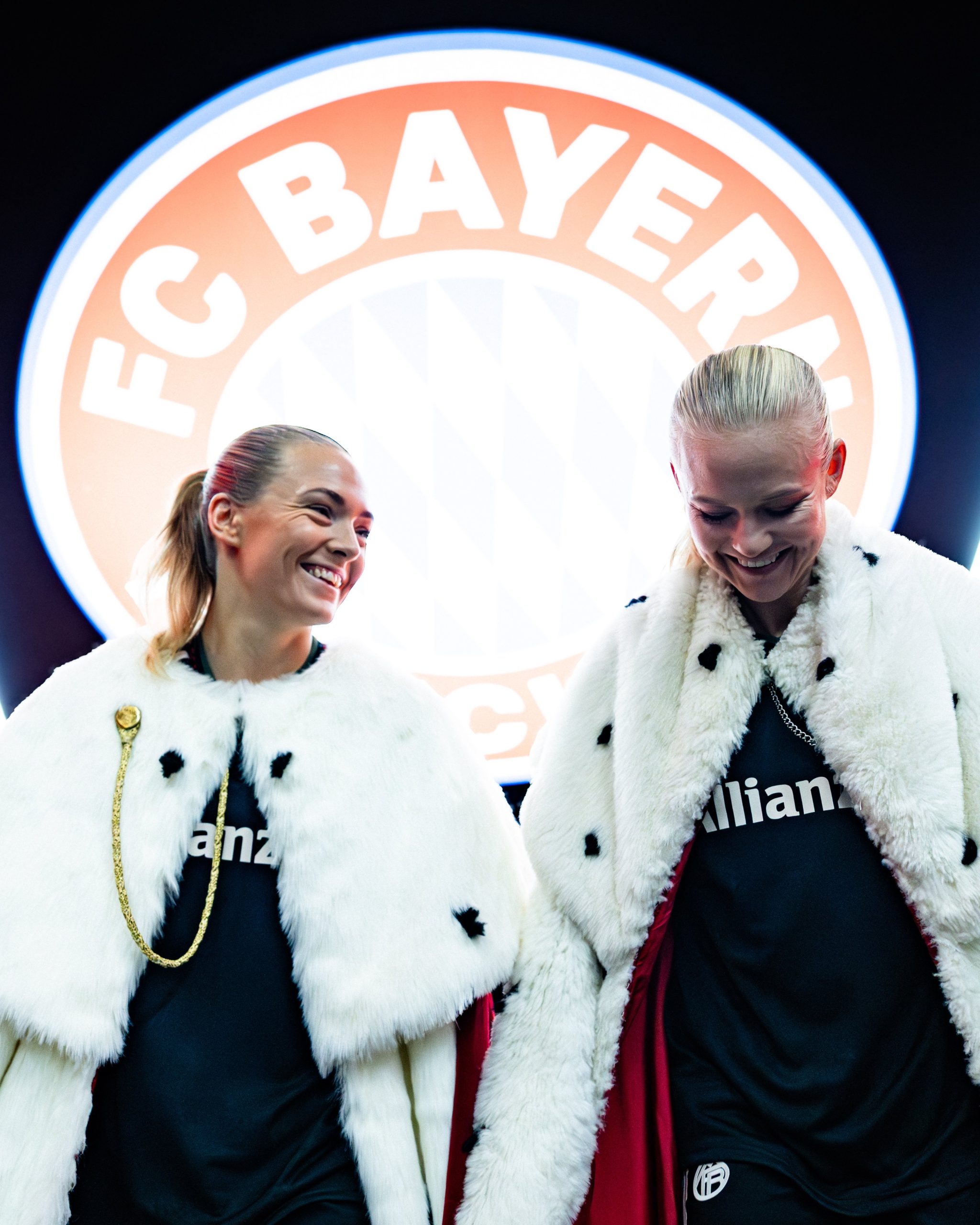 Pernille Harder y Magdalena Eriksson: Renovación en el Bayern hasta 2028 que Refleja su Impacto Emocional y Deportivo