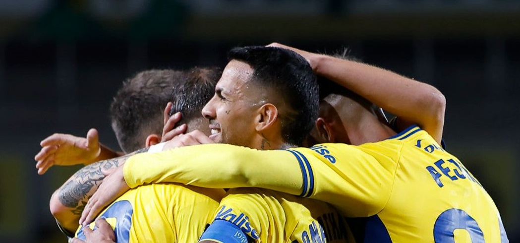 La UD Las Palmas Cierra con un 4-0 Su Mejor Actuación en LaLiga Hypermotion: Un Festival de Fútbol