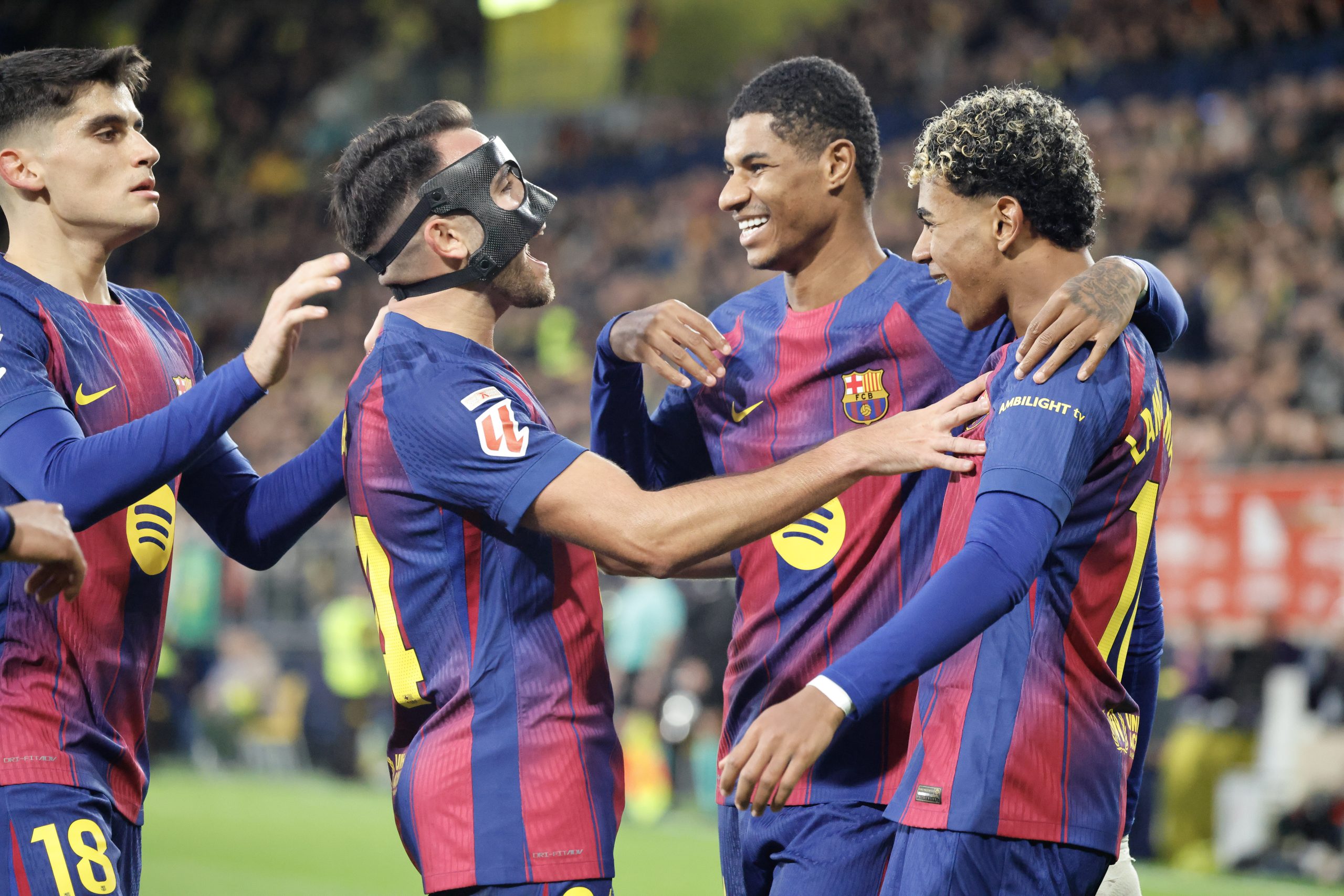 El Barcelona Brilla a Pesar de Errores: Triunfo en La Ceràmica y Título de Campeón de Invierno