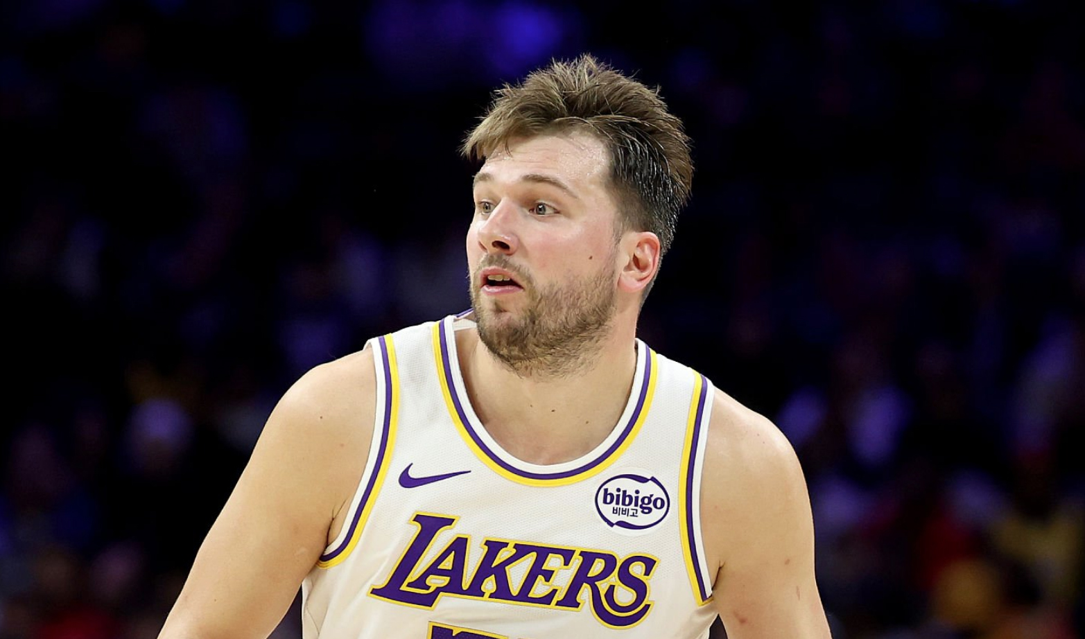 NBA: Luka Doncic ausente y los Lakers sufren una aplastante derrota ante los Suns (132-108)