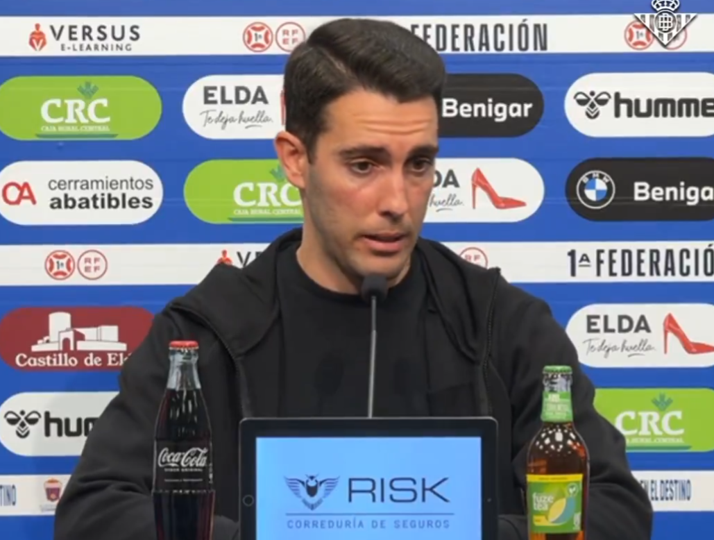 Betis Deportivo: La Sorprendente Destitución de Javi Medina y el Ascenso de Dani Fragoso a Entrenador