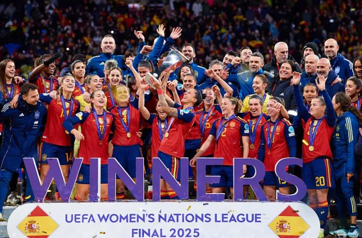 La selección femenina de fútbol: Un emocionante año lleno de récords y éxitos que marcan historia