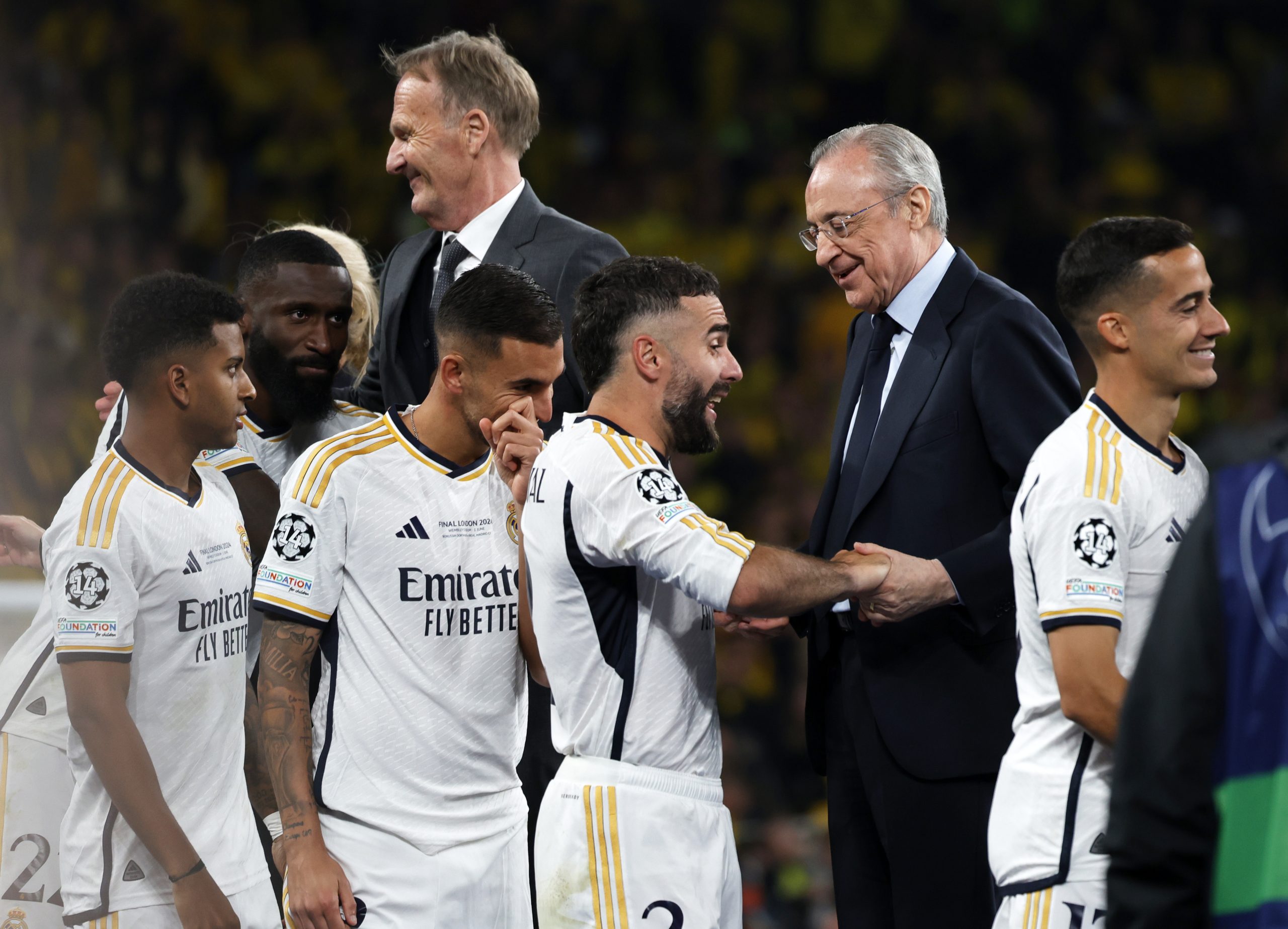 Las Negociaciones del Real Madrid: 3 Defensores Clave en el Año Nuevo que Pueden Cambiar de Aires