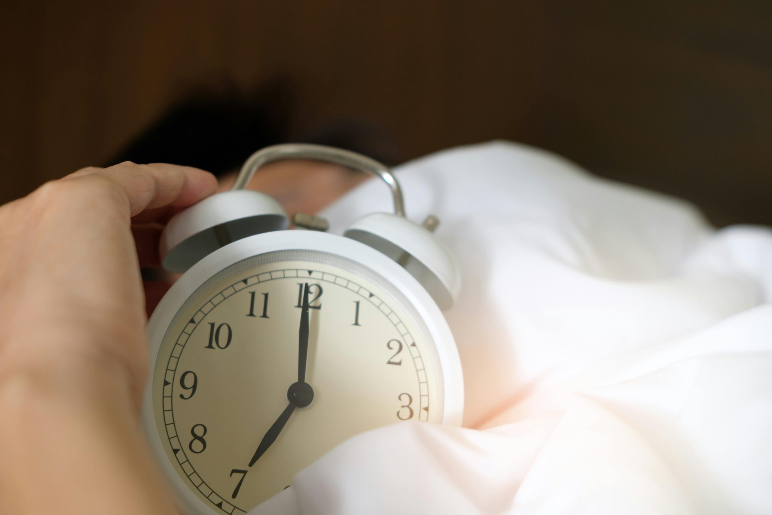 Despertadores: ¿Posponer la alarma te hace más inteligente? 5 claves sorprendentes según la ciencia