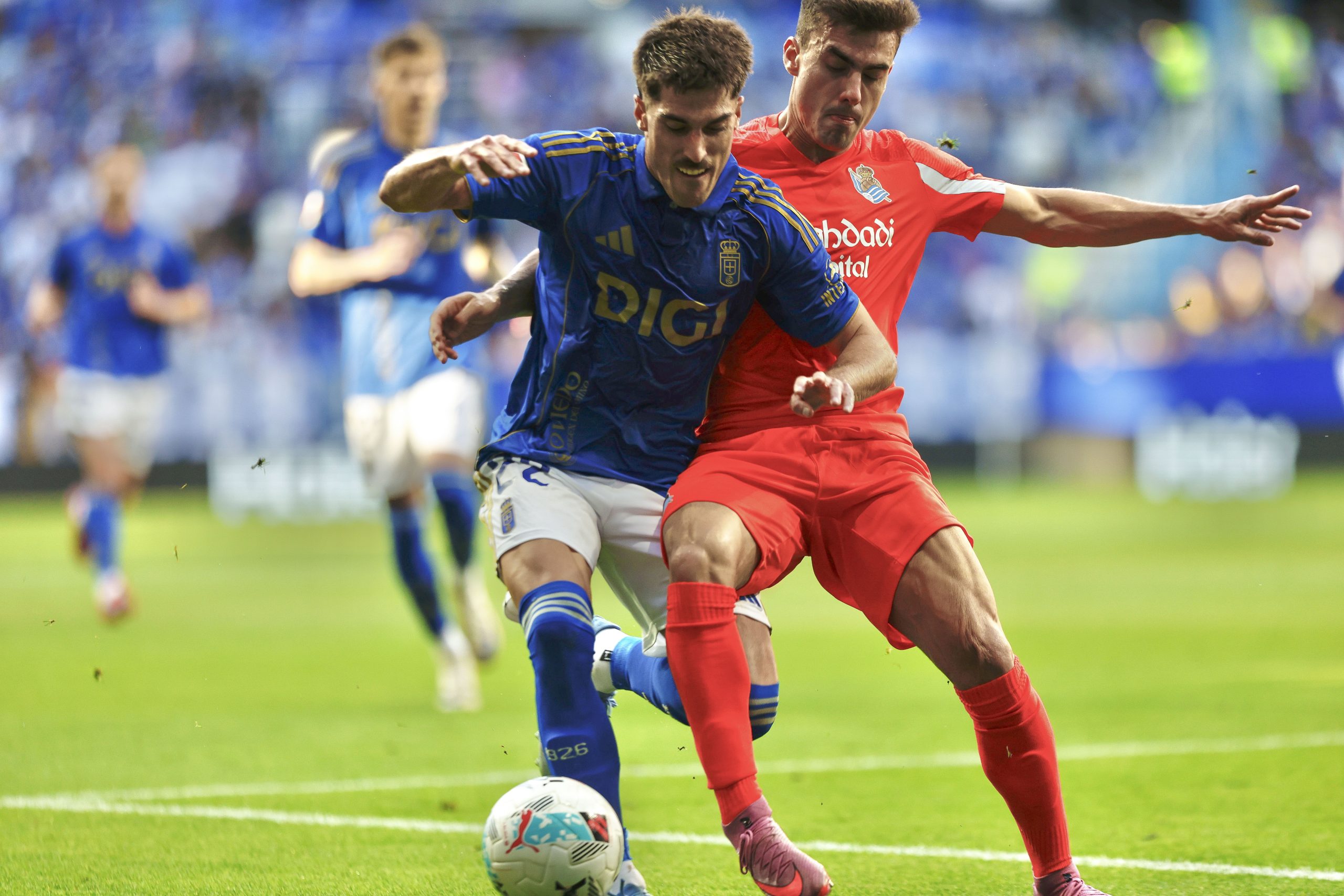 Oviedo en la Cuerda Floja: Nacho Vidaol Llama a la Unidad y la Fe Ante el Girona