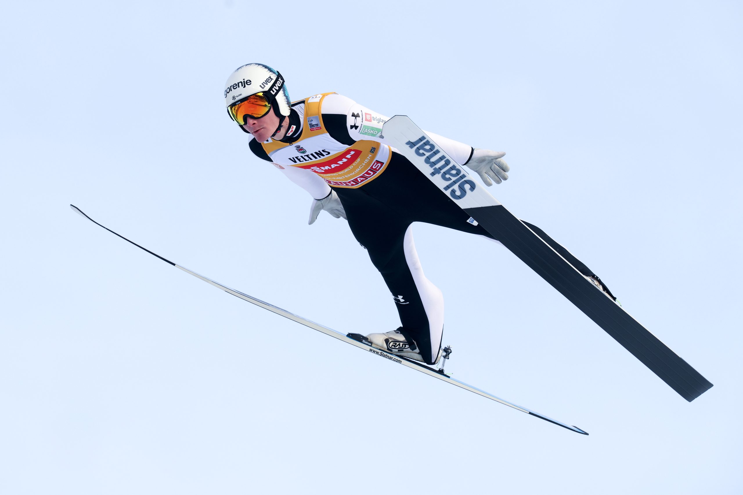 Domen Prevc Brilla en Garmisch: ¡Victoria Inesperada en el Torneo Cuatro Trampolines!