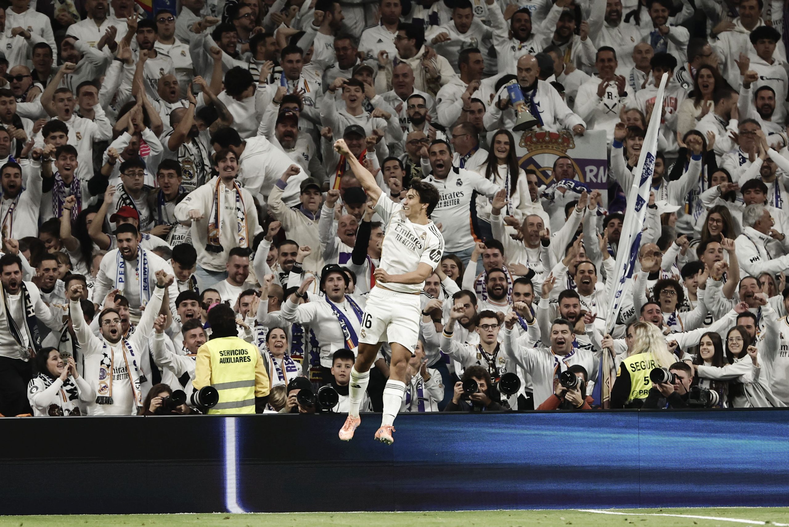 Gonzalo brilla en el Santiago Bernabéu: Un hat-trick que marca la jornada en La Liga