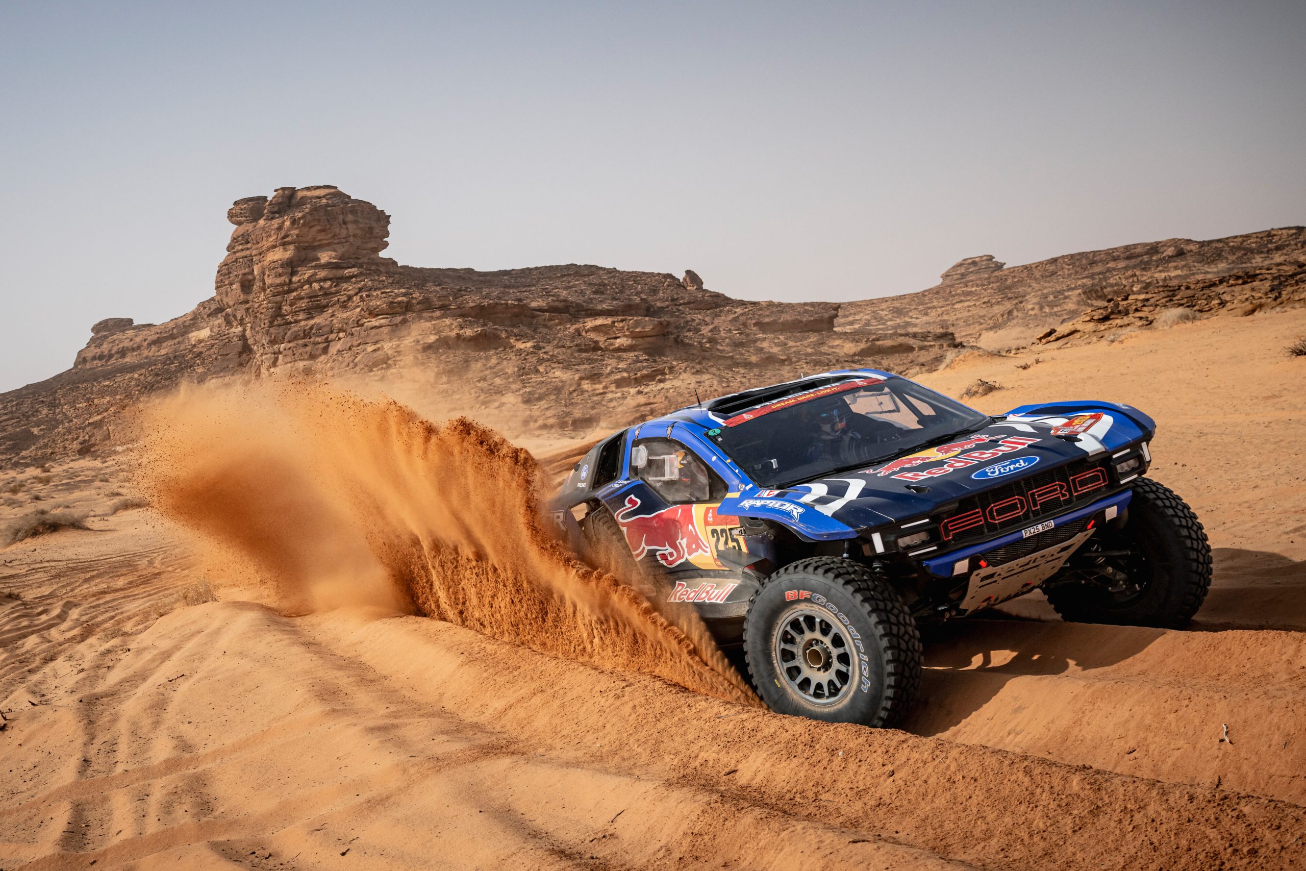 Rally Dakar 2026: La Impactante Etapa 4 que Cautiva a los Fans y Deja a Sainz en Problemas