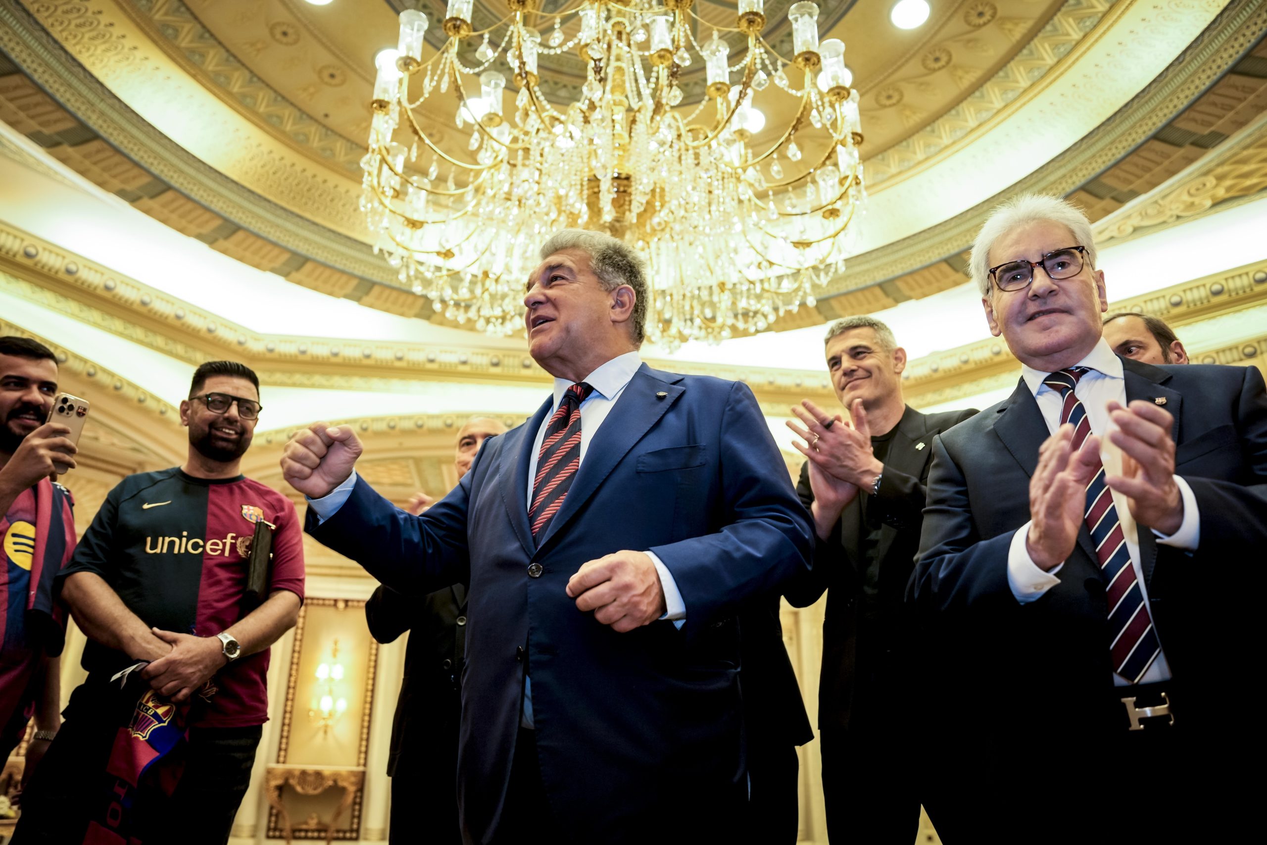 El Impacto de la Inscripción de Dani Olmo y Pau Víctor: La Euforia del FC Barcelona un Año Después