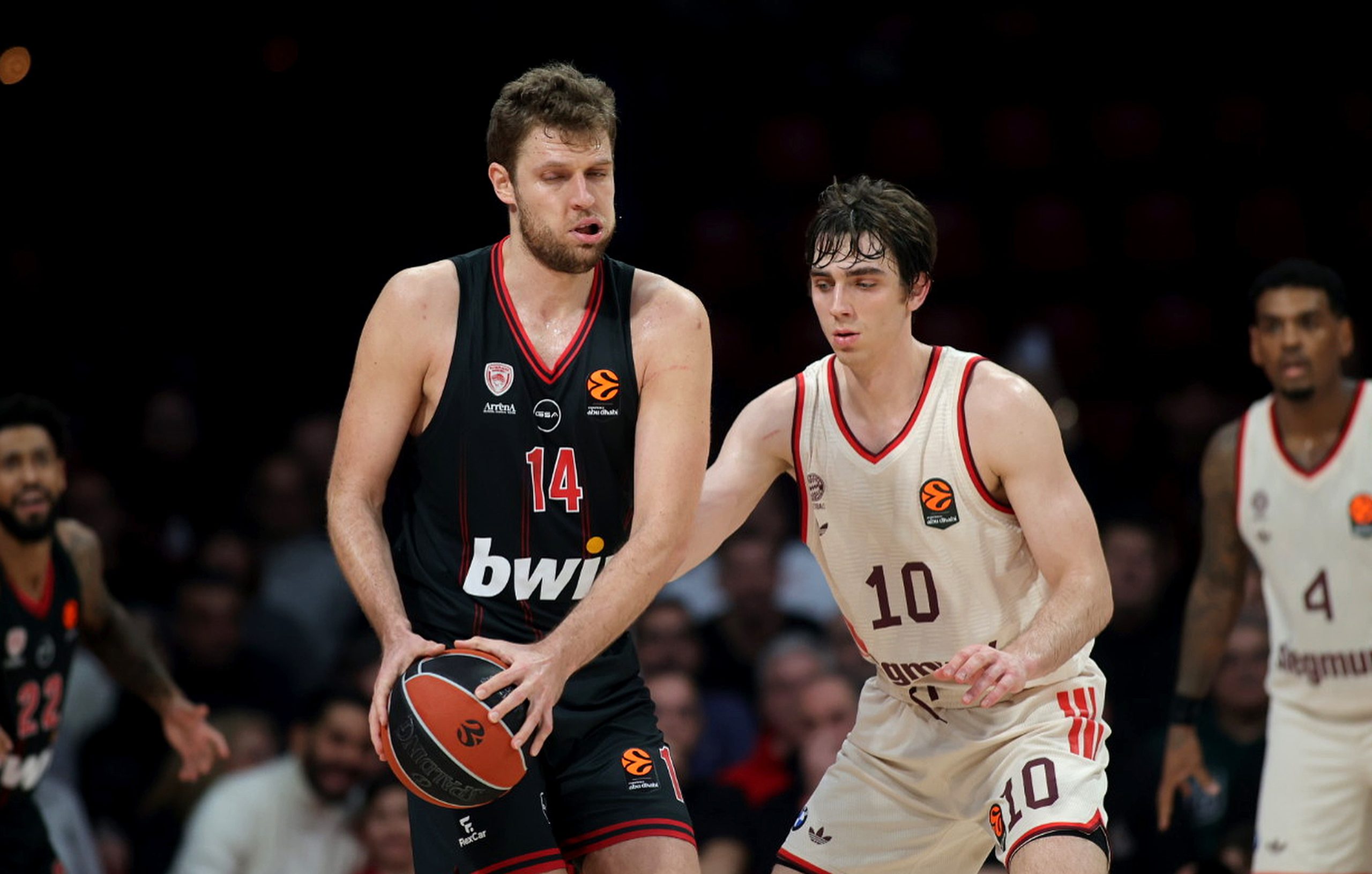 Sasha Vezenkov Brilla en la Euroliga: ¡El Búlgaro Logra su Tercer MVP y Deja Huella en 2026!