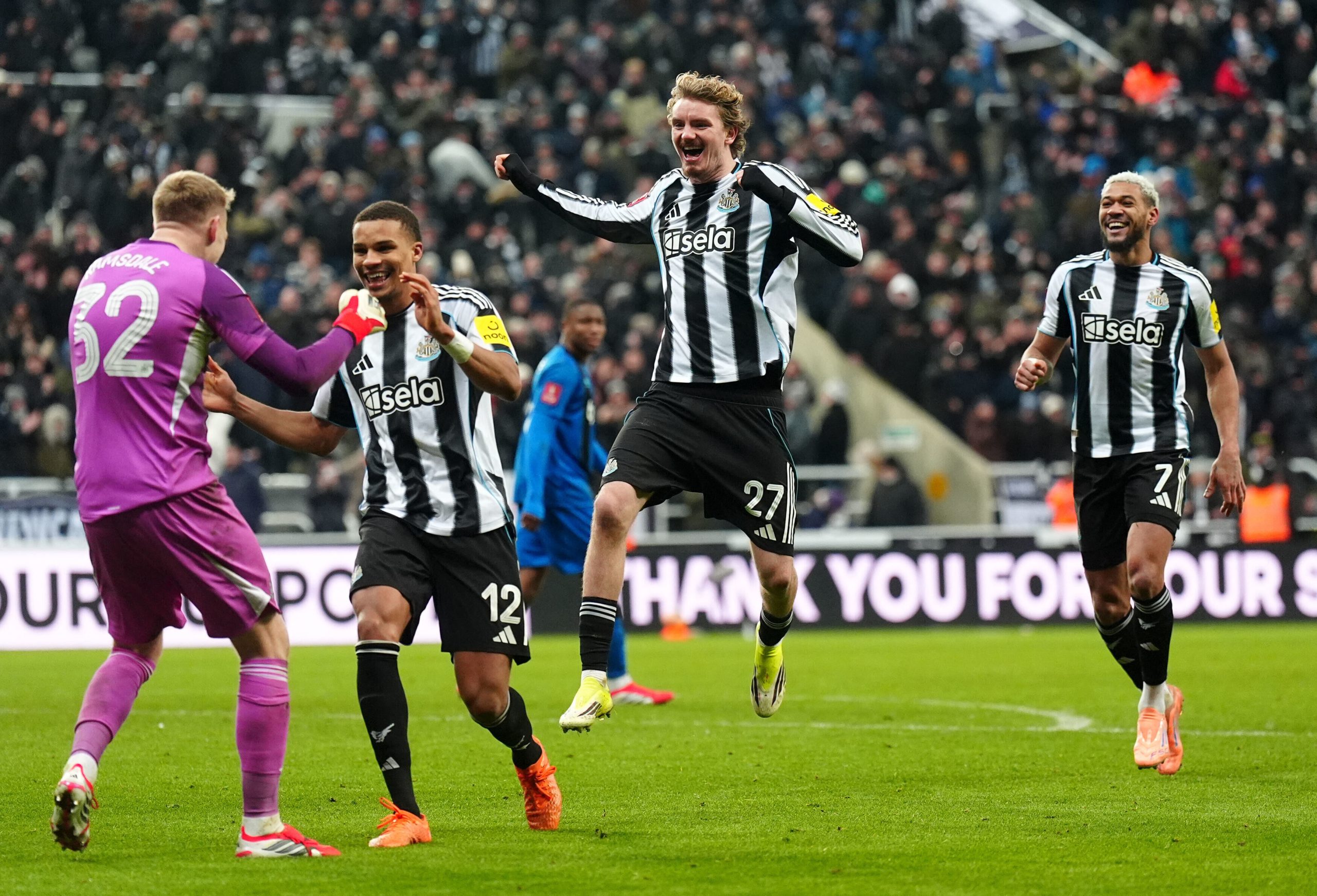 Drama en la FA Cup: El Bournemouth de Iraola Dice Adiós en una Tanda de Penaltis Inolvidable