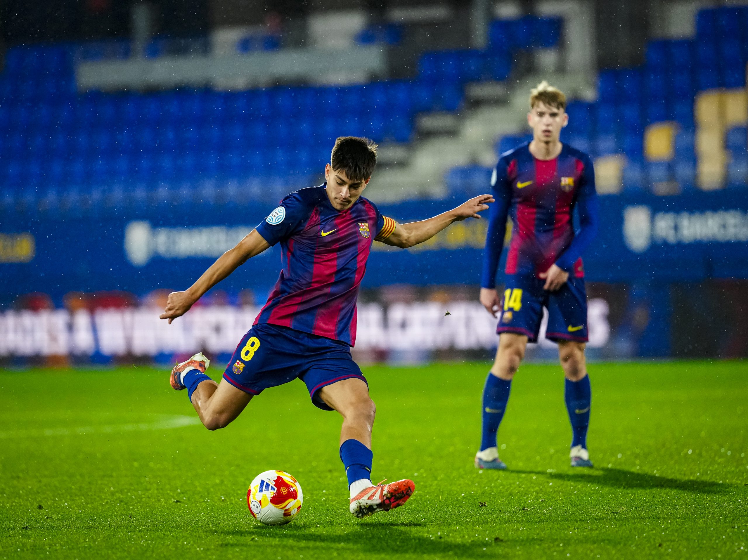 ¡Empate Agónico! Barça Atlètic Rescata un Punto en Poblense en un Partido de Infarto