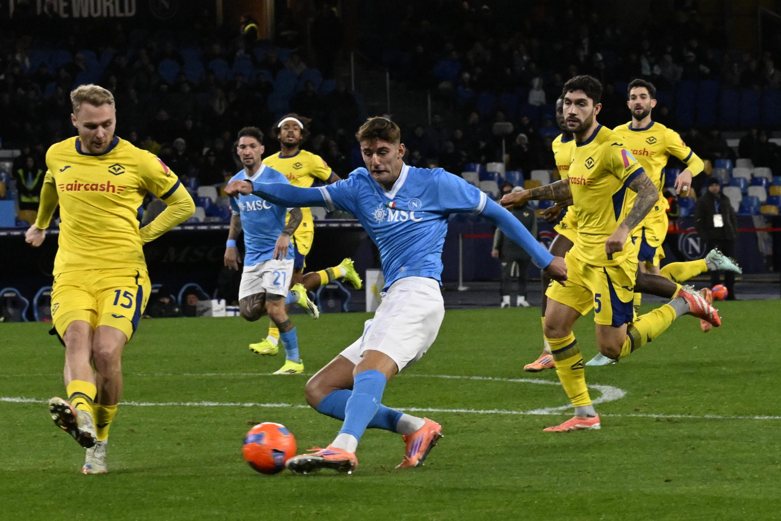 ¡El Nottingham Forest se refuerza! Lorenzo Lucca, la nueva apuesta ofensiva para la Premier League