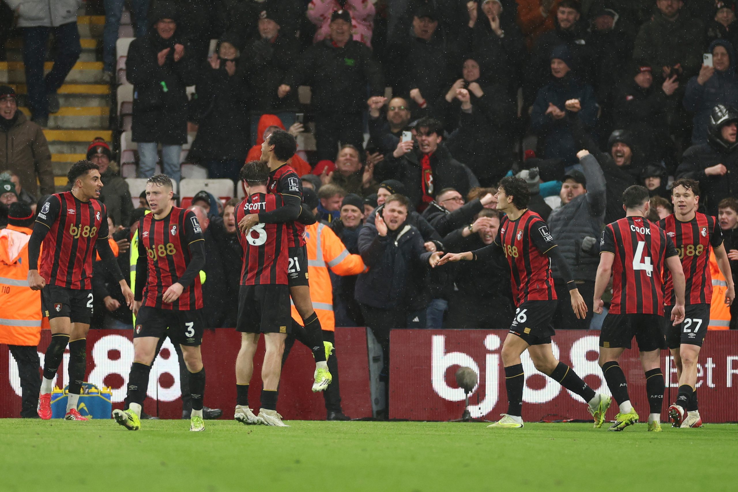 ¡Éxtasis en Bournemouth! El Liverpool se desmorona en un partido de infarto