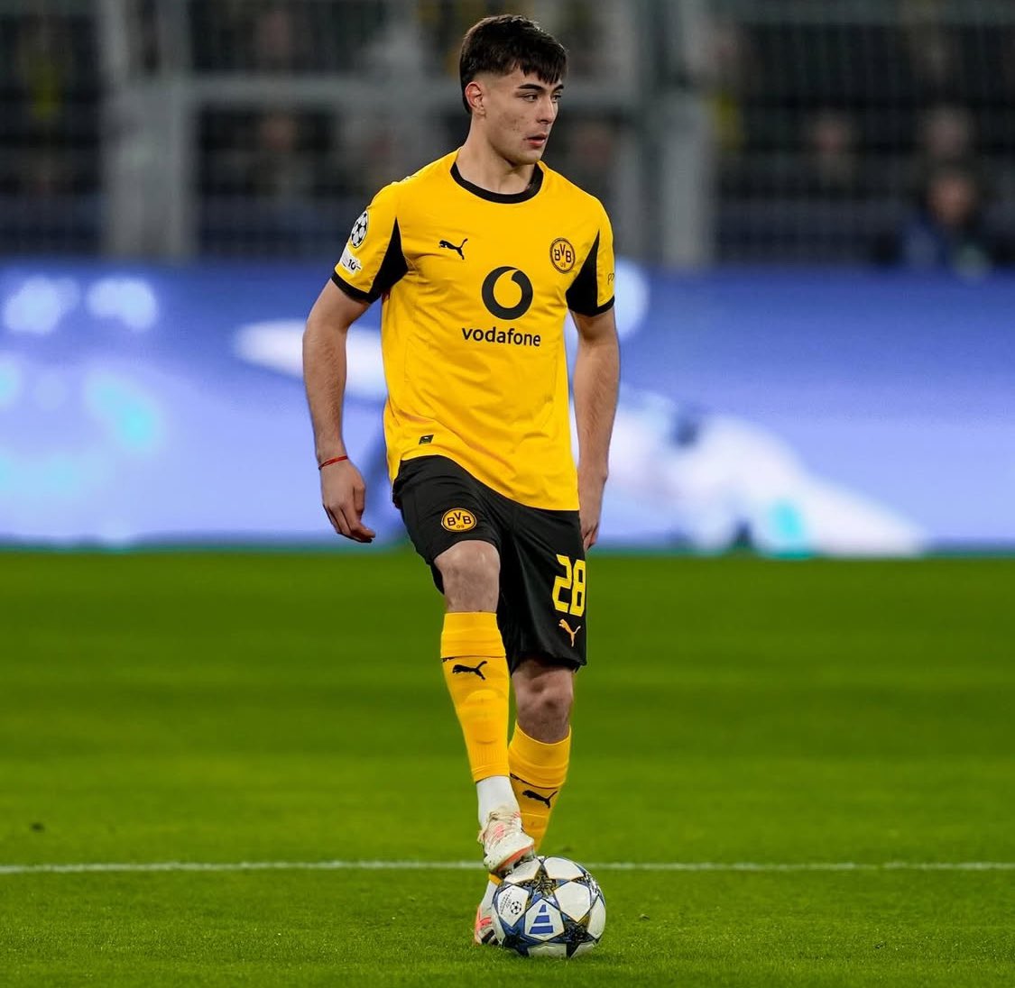 ¡Bombazo en Stamford Bridge! El Chelsea repesca a una joya argentina del Dortmund