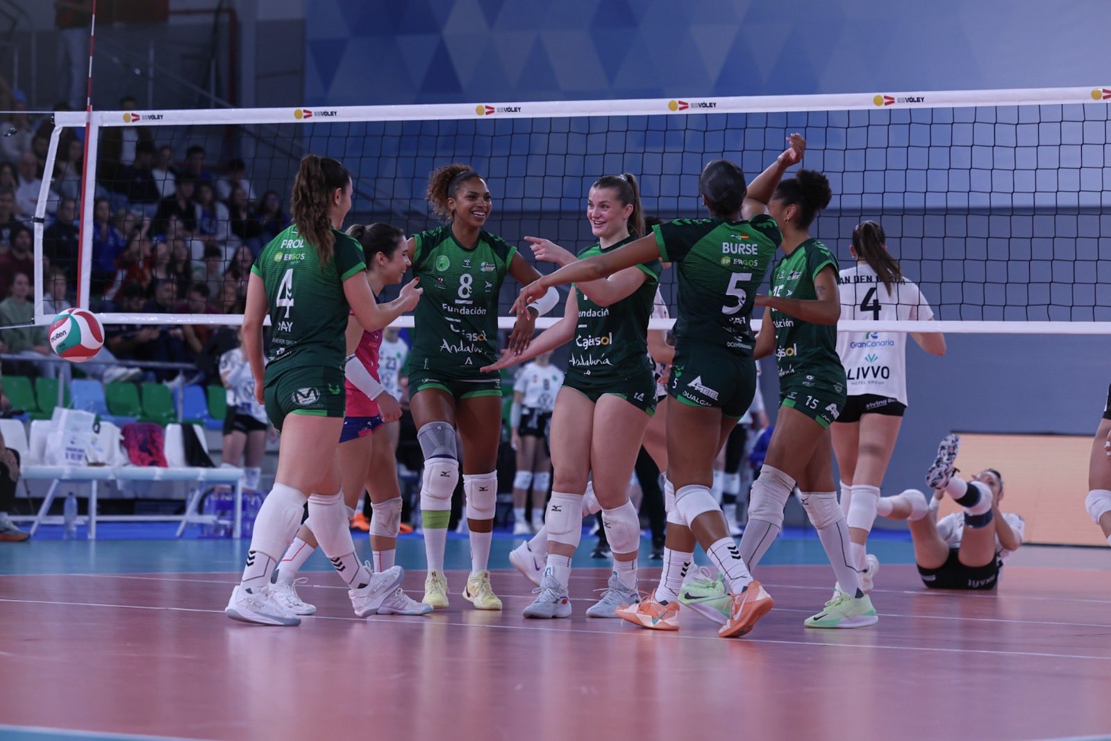 ¡Sorpresa Real! Cajasol Andalucía Conquista su Primera Copa de la Reina en una Final Histórica