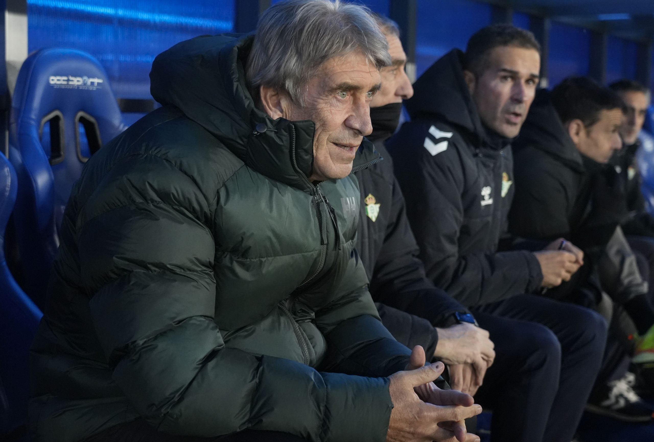 El Real Betis se enfrenta a la adversidad: Pellegrini analiza un revés difícil tras la derrota ante un rival directo