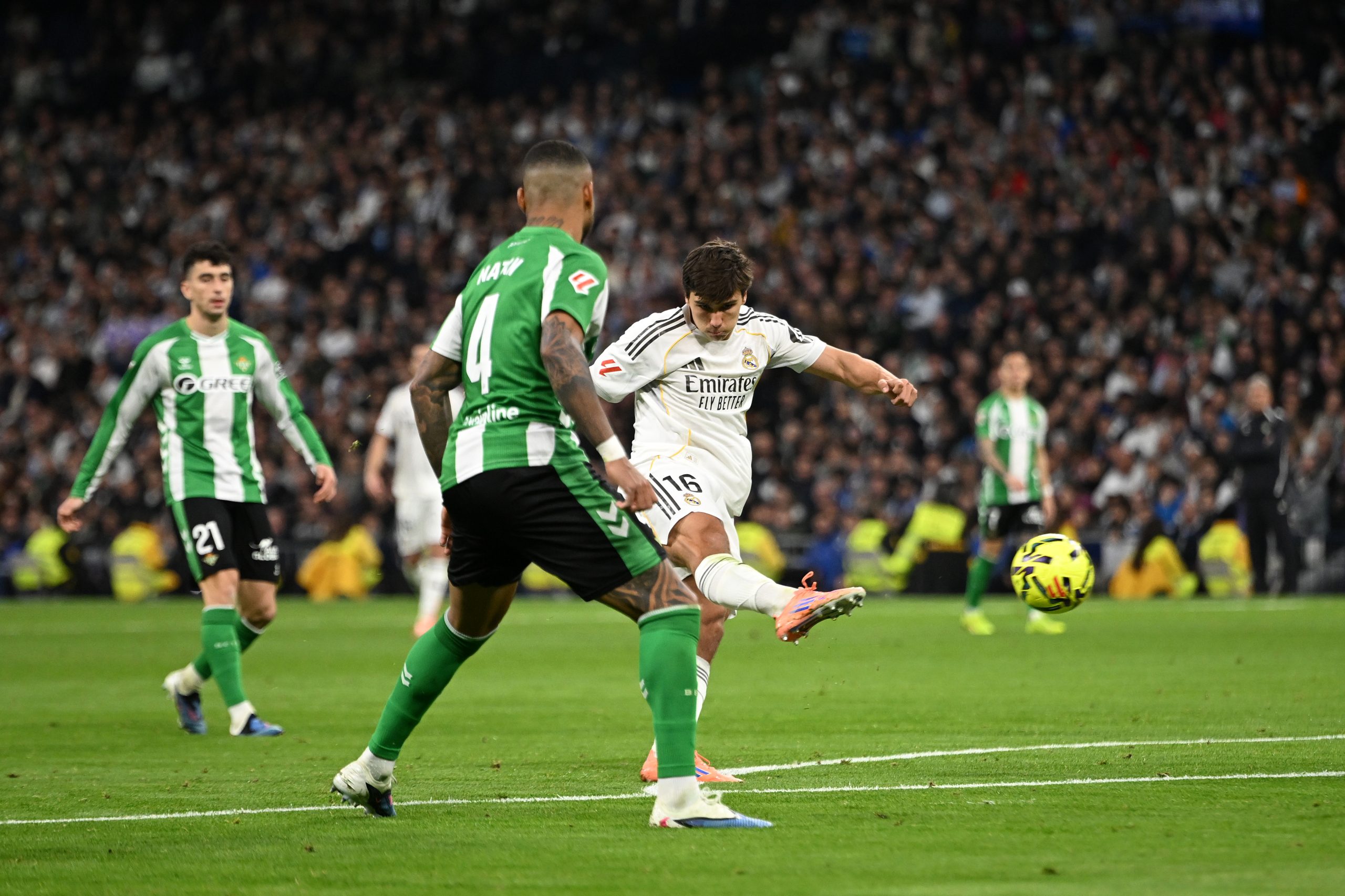 El Gol del Mes: La Proeza de Gonzalo García que Deslumbró a LaLiga