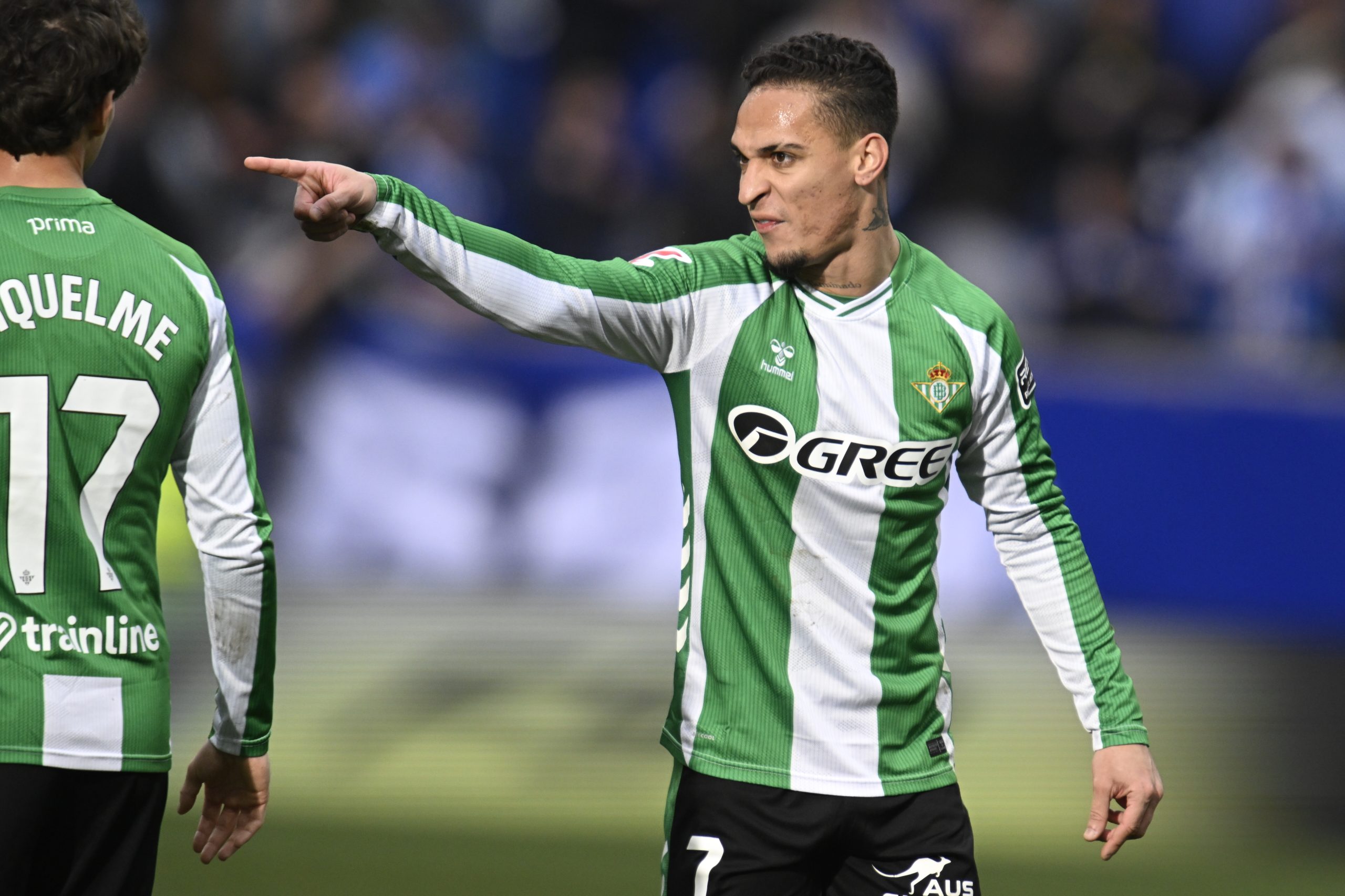 Antony brilla en el Betis y lleva al equipo a lo más alto de Europa