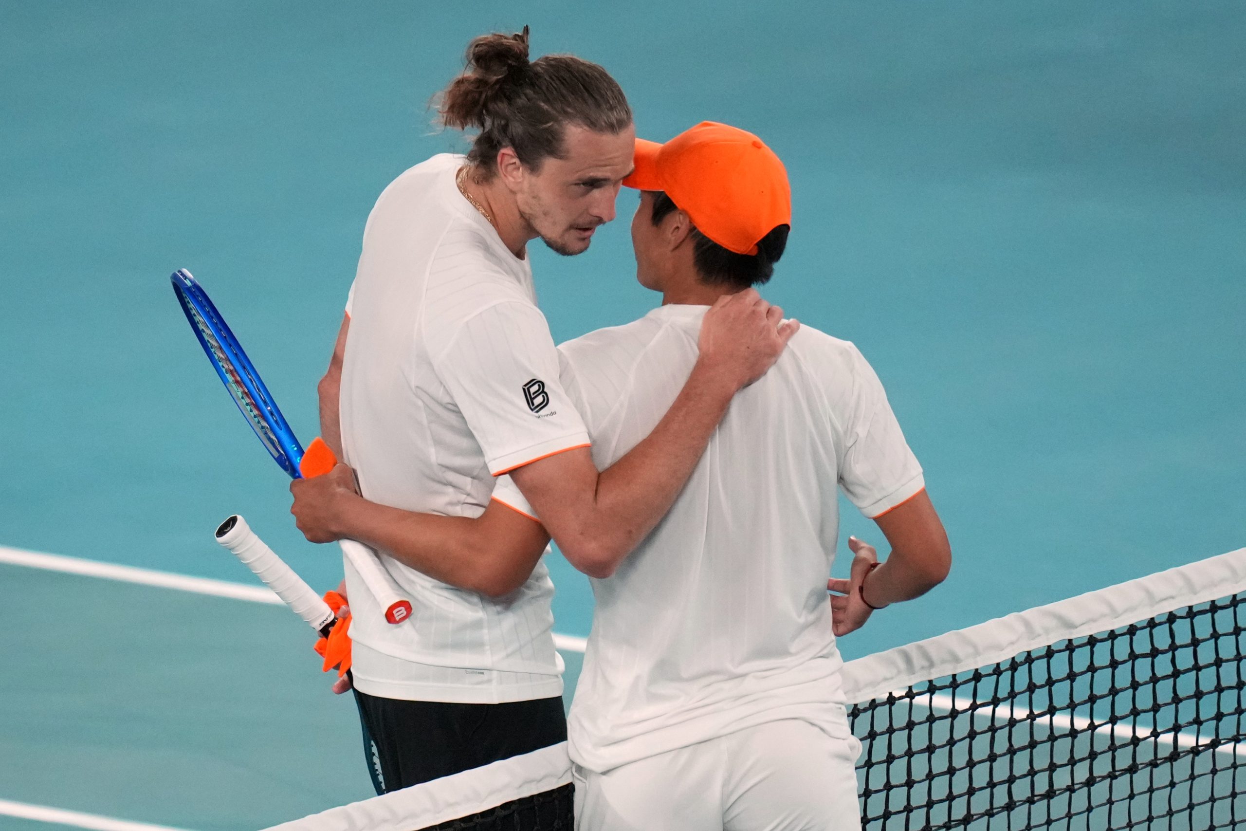 Zverev, un Titán en Ascenso: Supera a Tien y Sueña con la Gloria en Australia